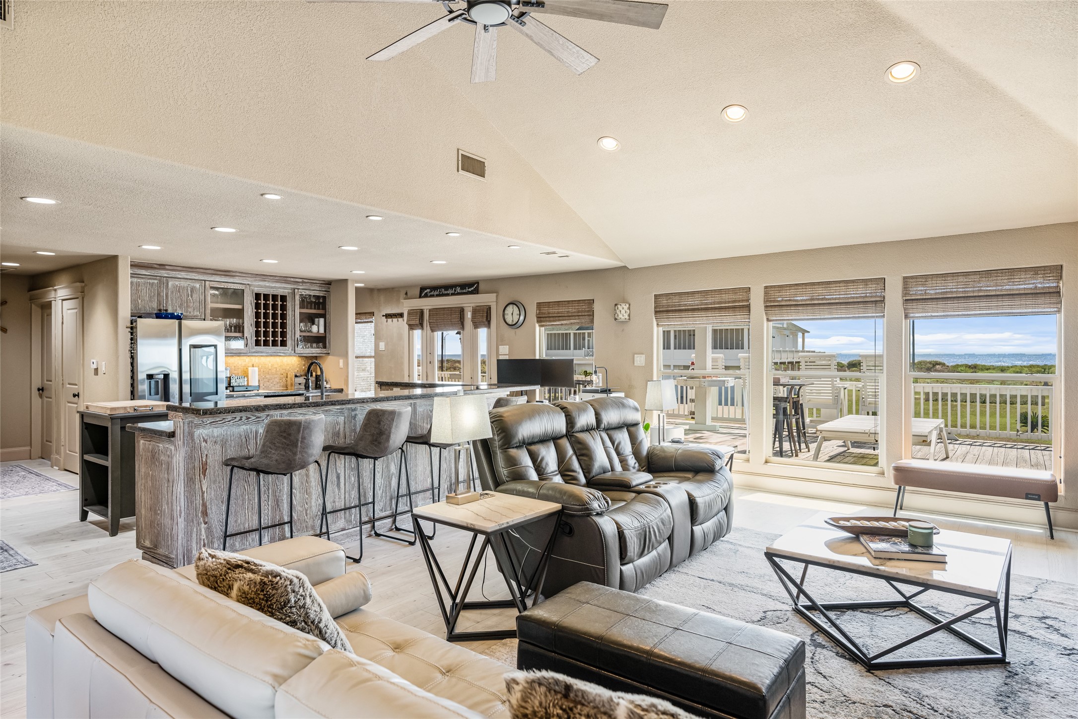 804 Sombrero Drive Property Photo 6