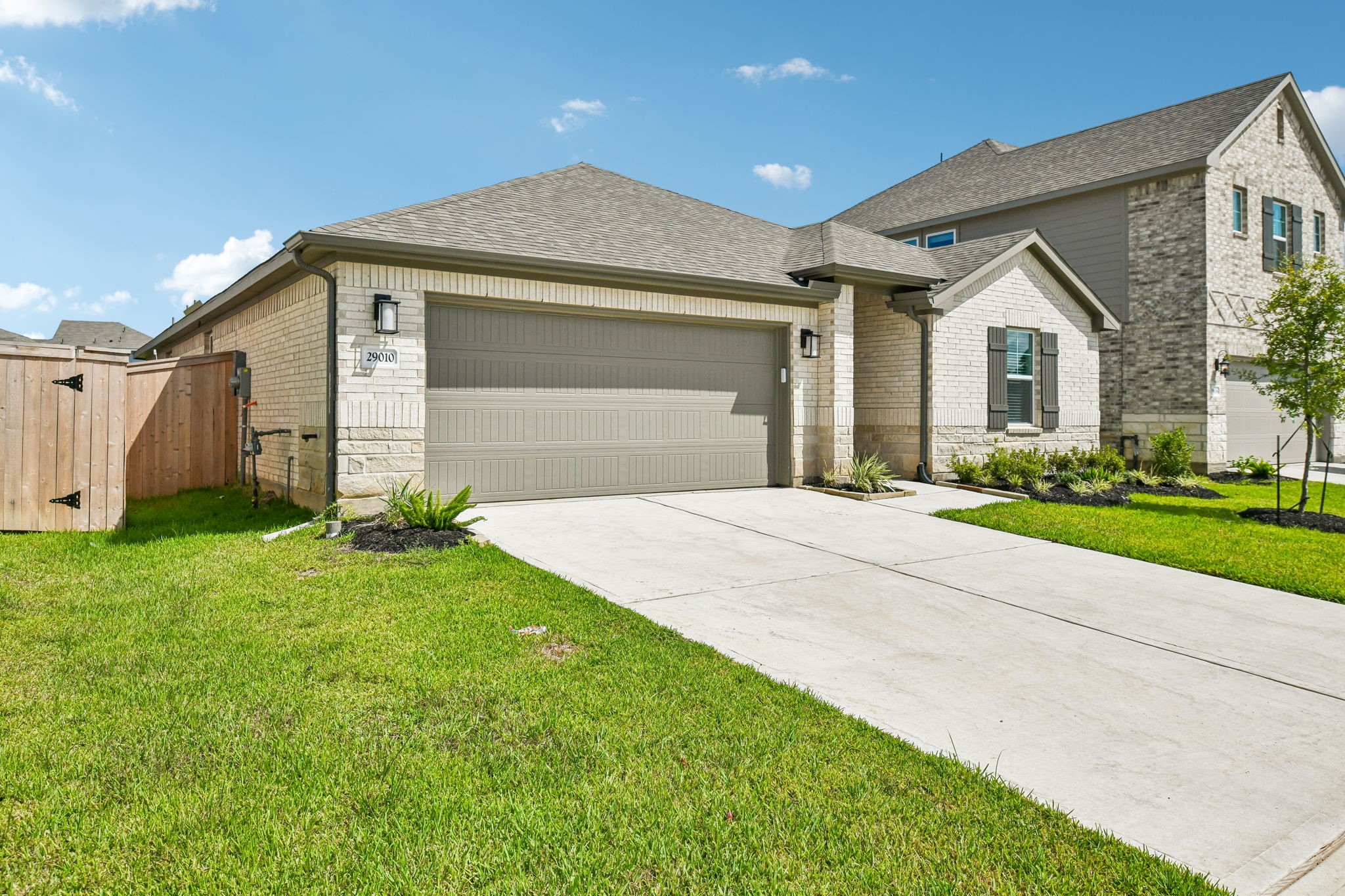 29010 Maggie View Court Property Photo 2
