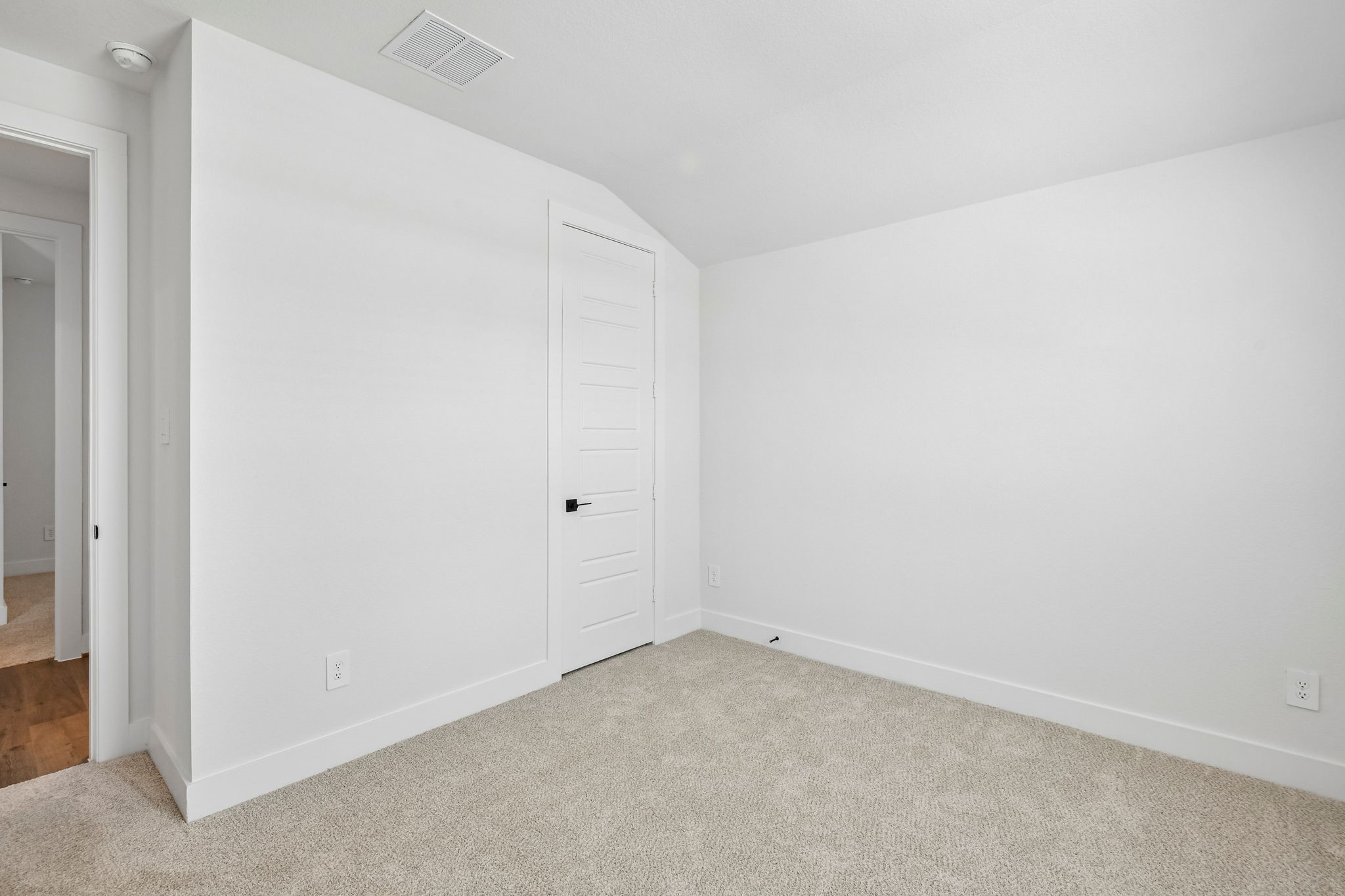 29010 Maggie View Court Property Photo 8