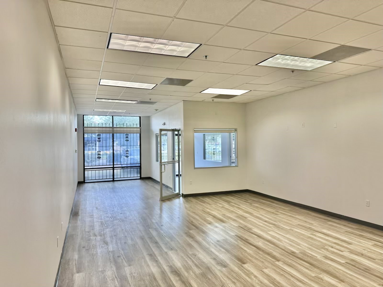 12989 Bellaire Boulevard 2 Property Photo 8