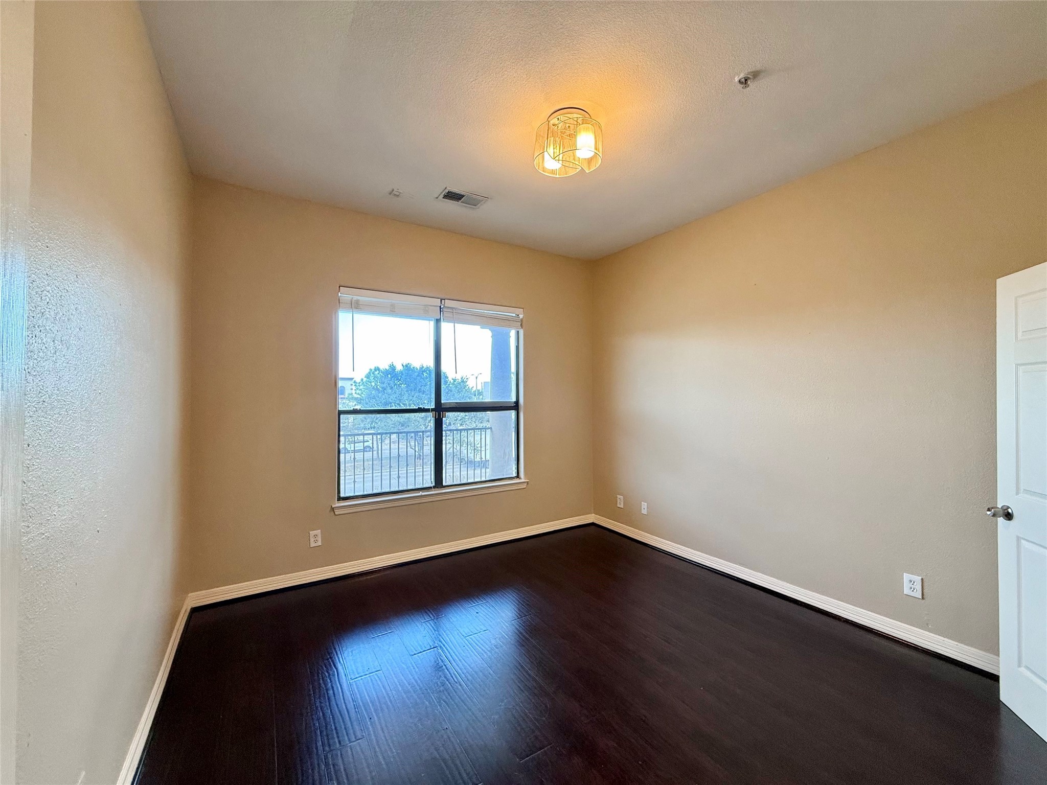 12989 Bellaire Boulevard 2 Property Photo 15