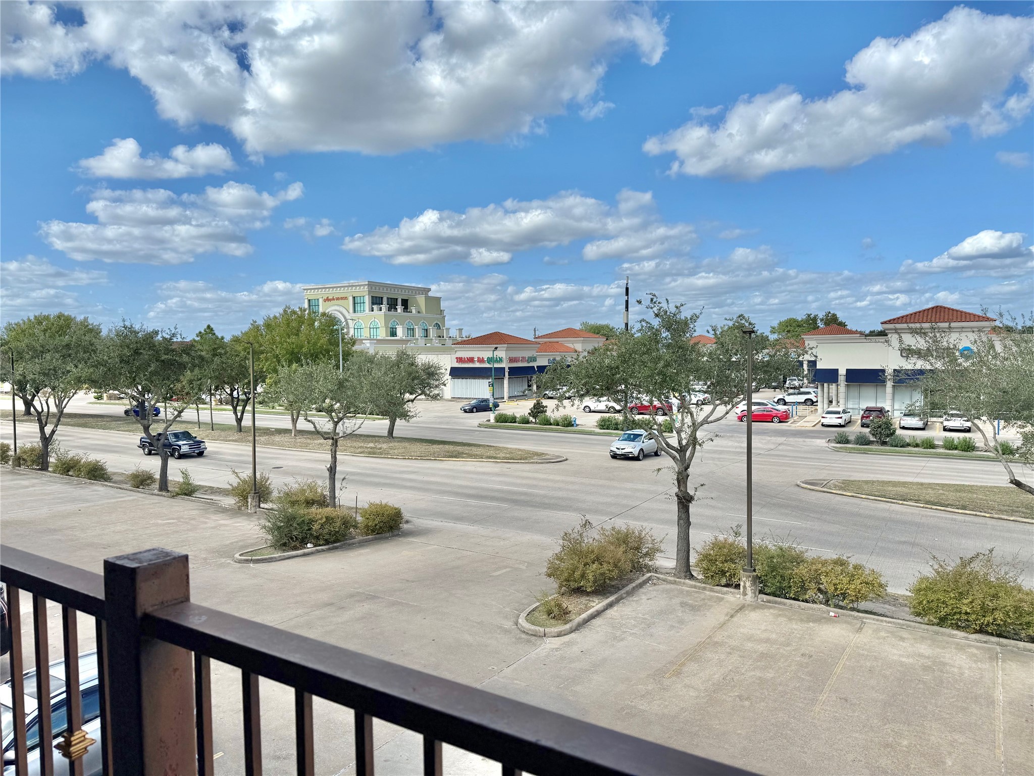 12989 Bellaire Boulevard 2 Property Photo 27