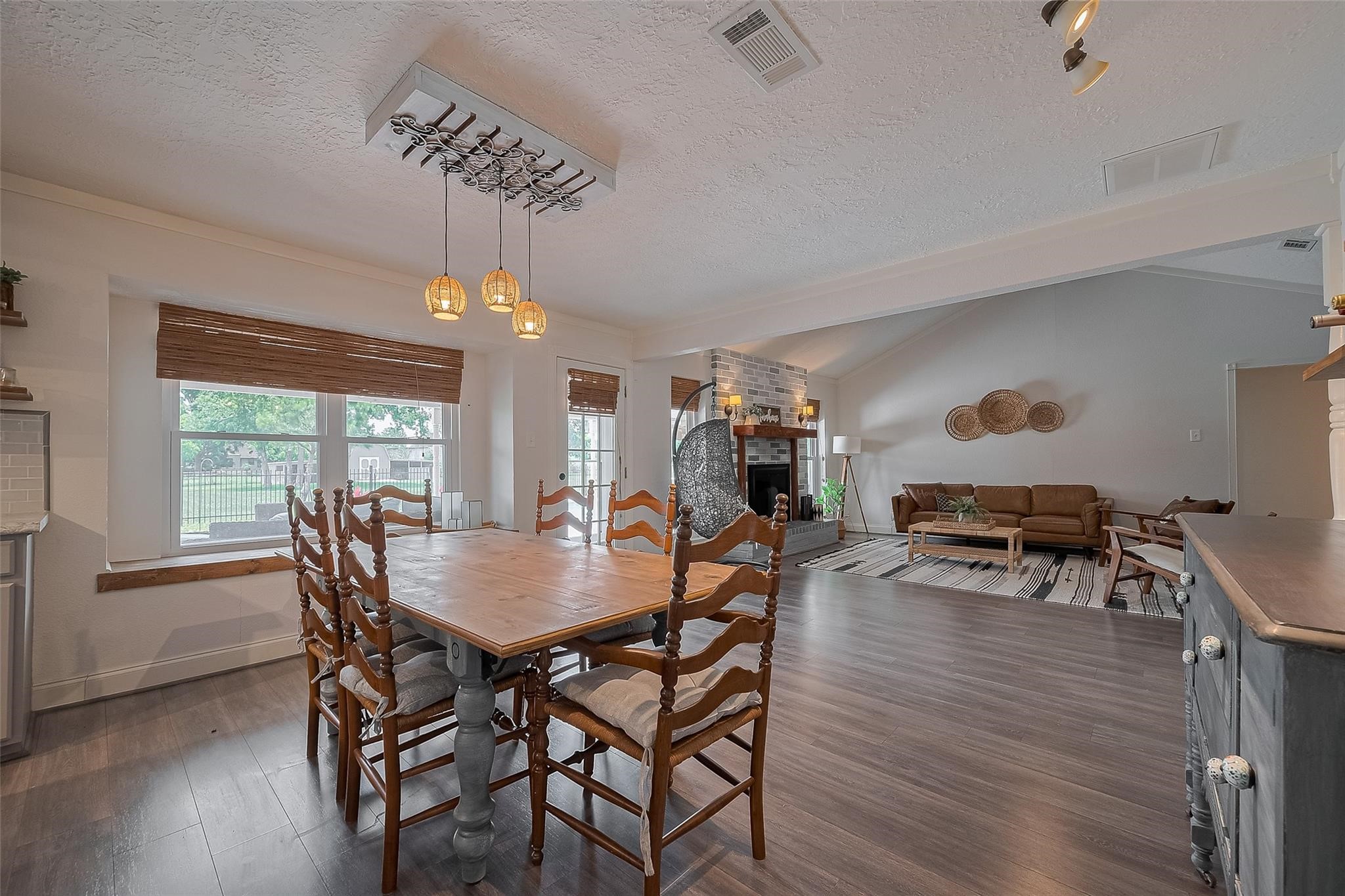 9526 Sandy Lane Property Photo 14