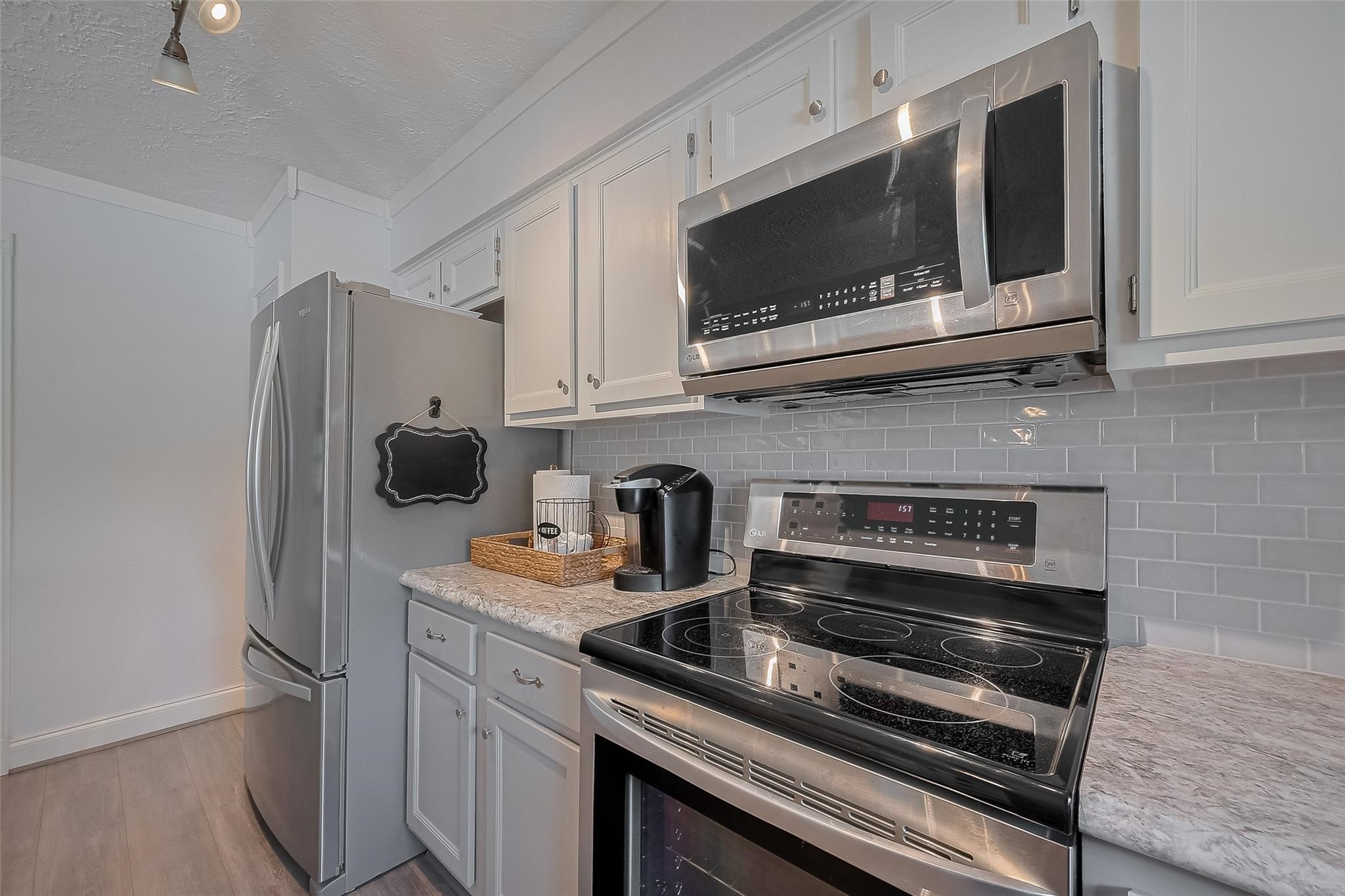9526 Sandy Lane Property Photo 18