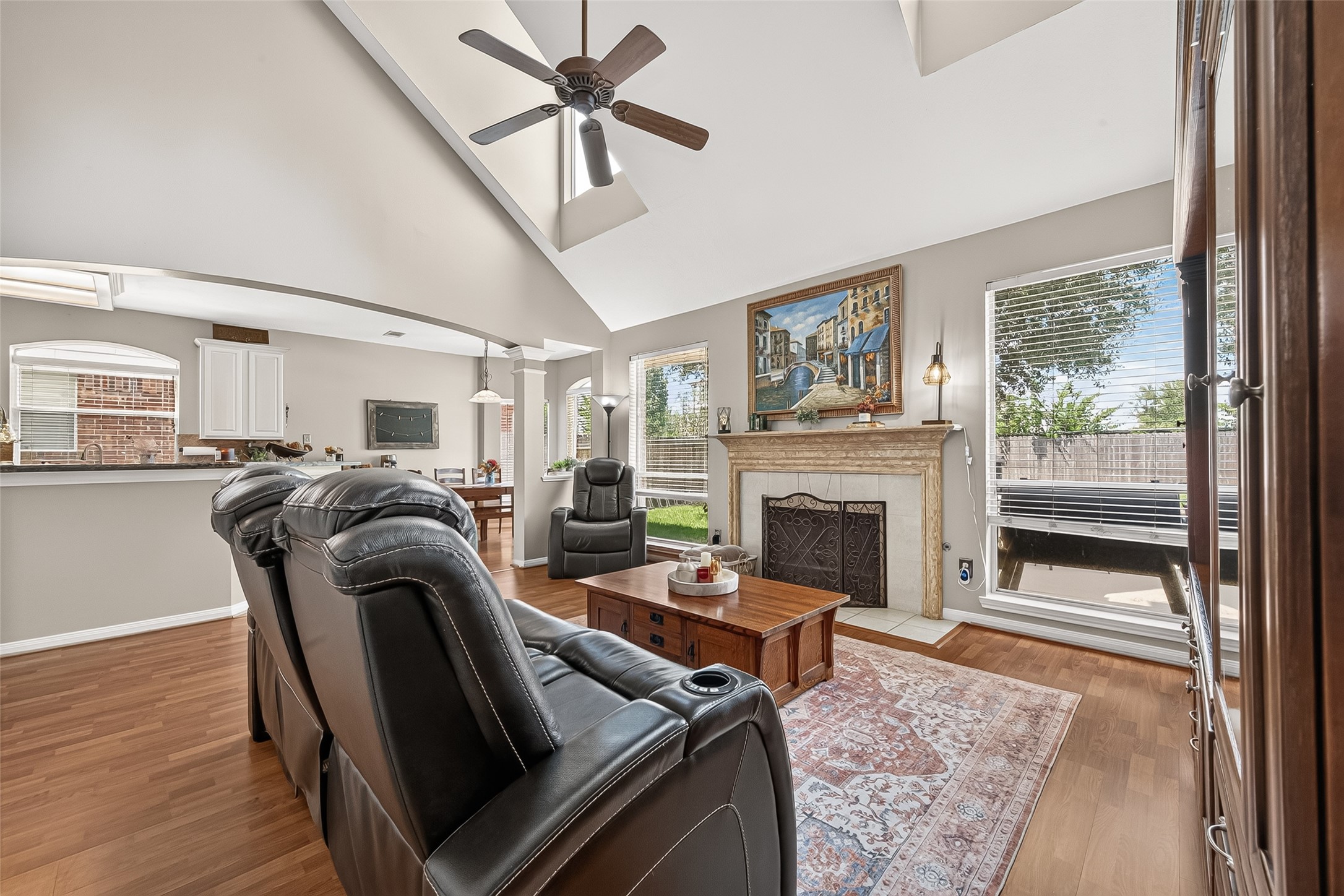 18526 Autumn Park Drive Property Photo 12