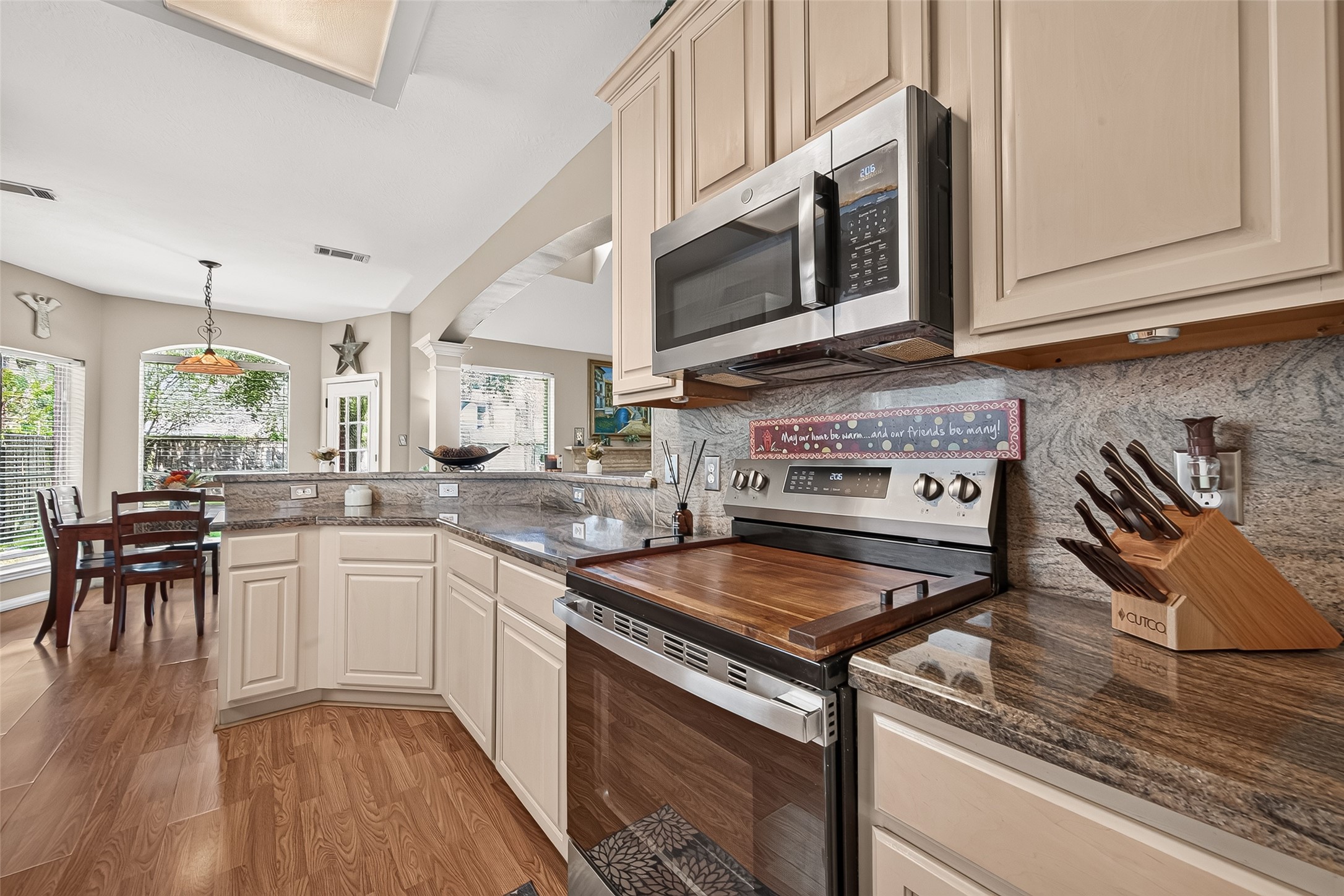 18526 Autumn Park Drive Property Photo 18