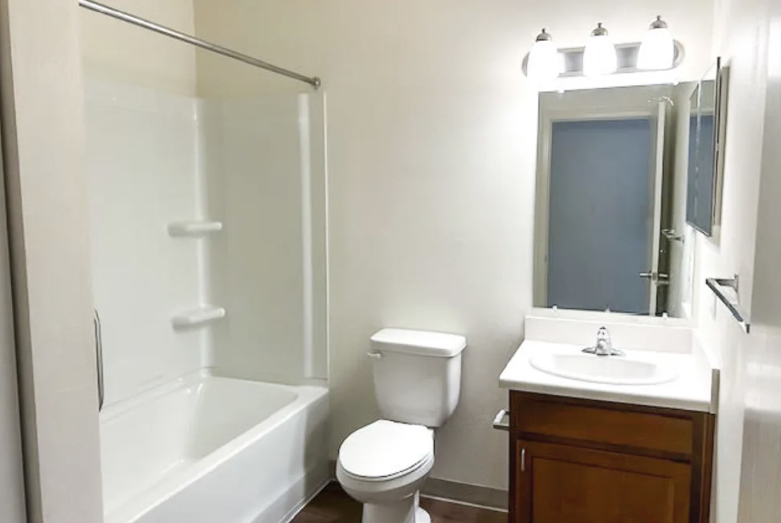 595 Meadows Drive Property Photo 11