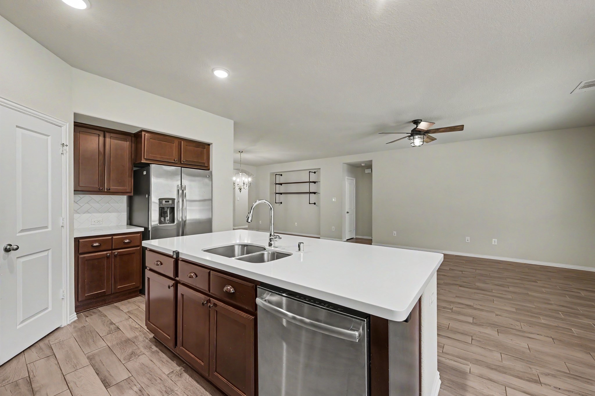 185 Emory Birch Drive Property Photo 6
