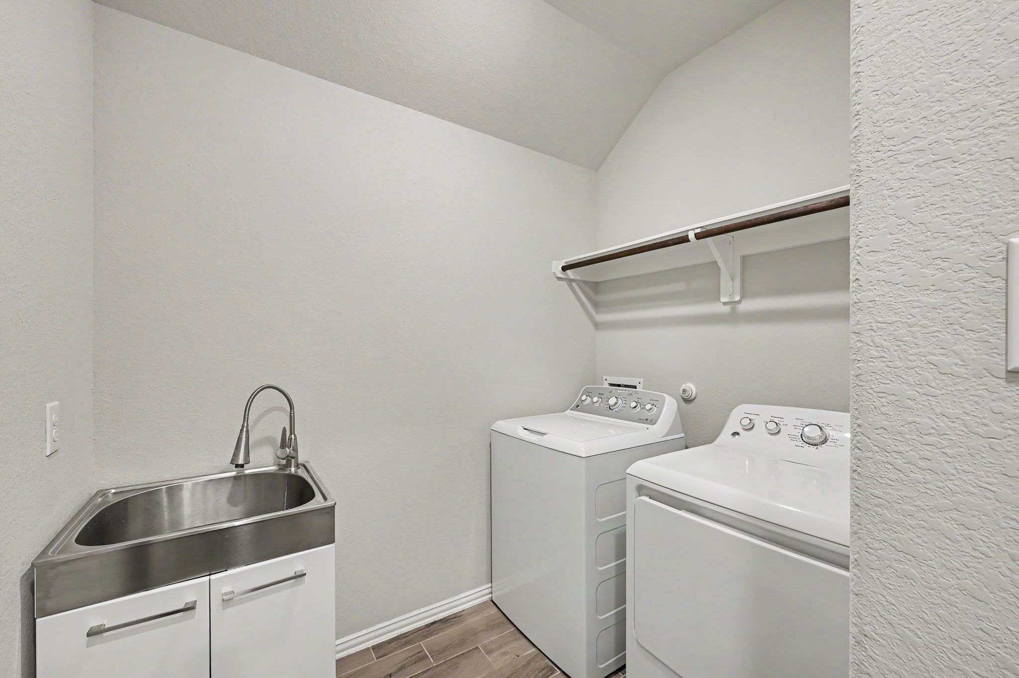 185 Emory Birch Drive Property Photo 10