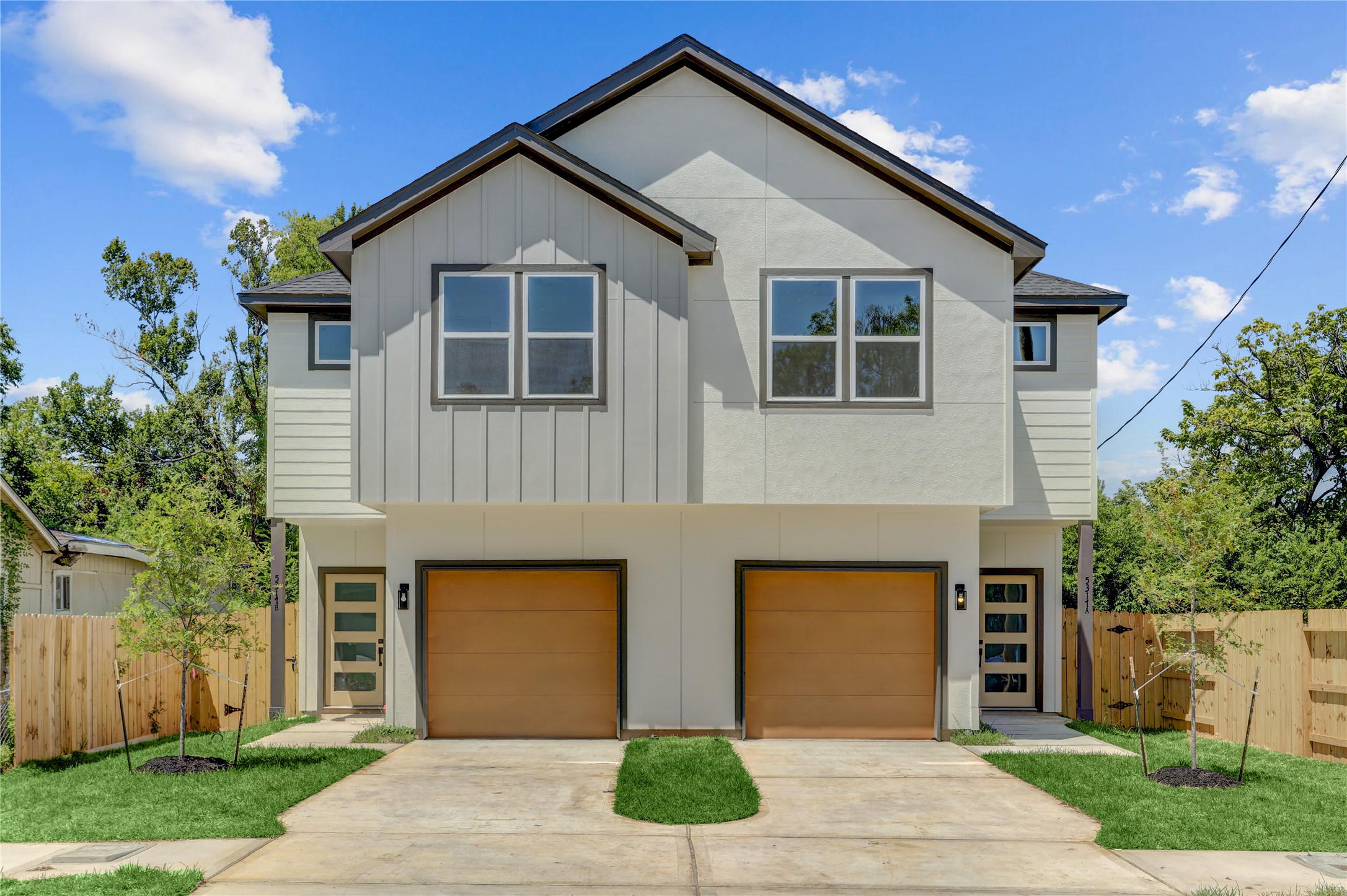 5317 Nielan Street A-b Property Photo 1