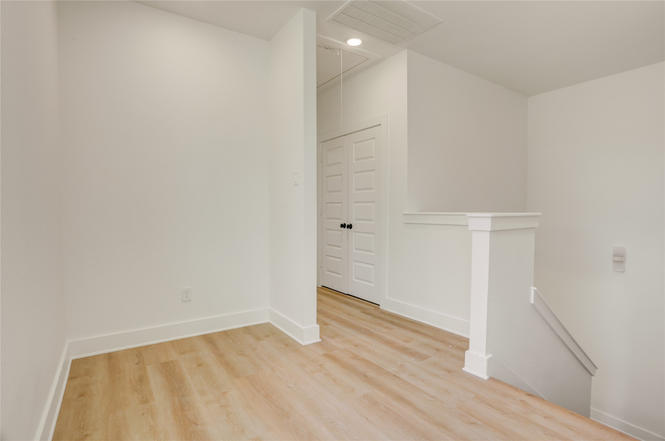 5317 Nielan Street A-b Property Photo 13
