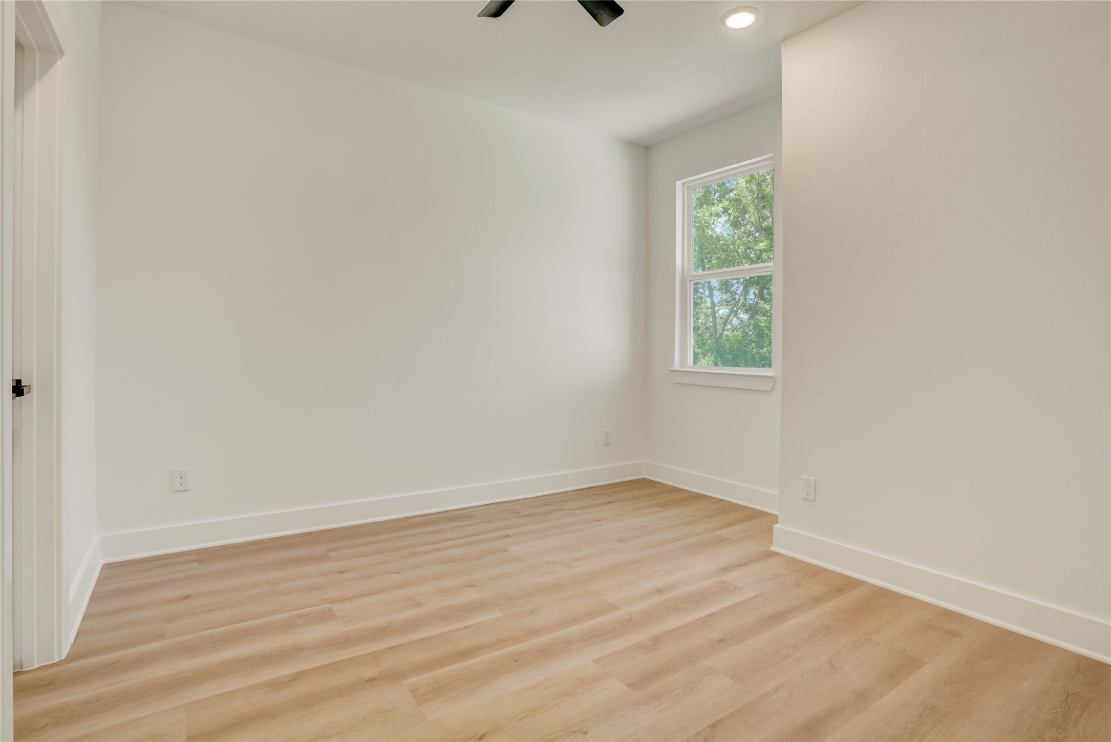 5317 Nielan Street A-b Property Photo 18