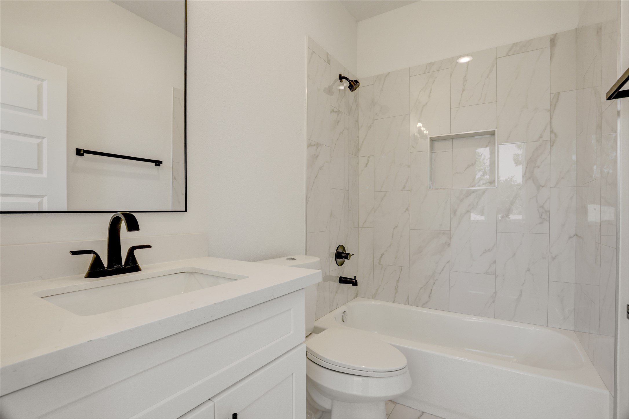 5317 Nielan Street A-b Property Photo 19