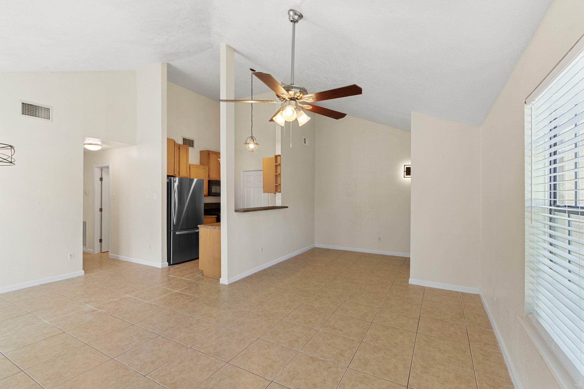 5218 Beaverbrook Drive Property Photo 6