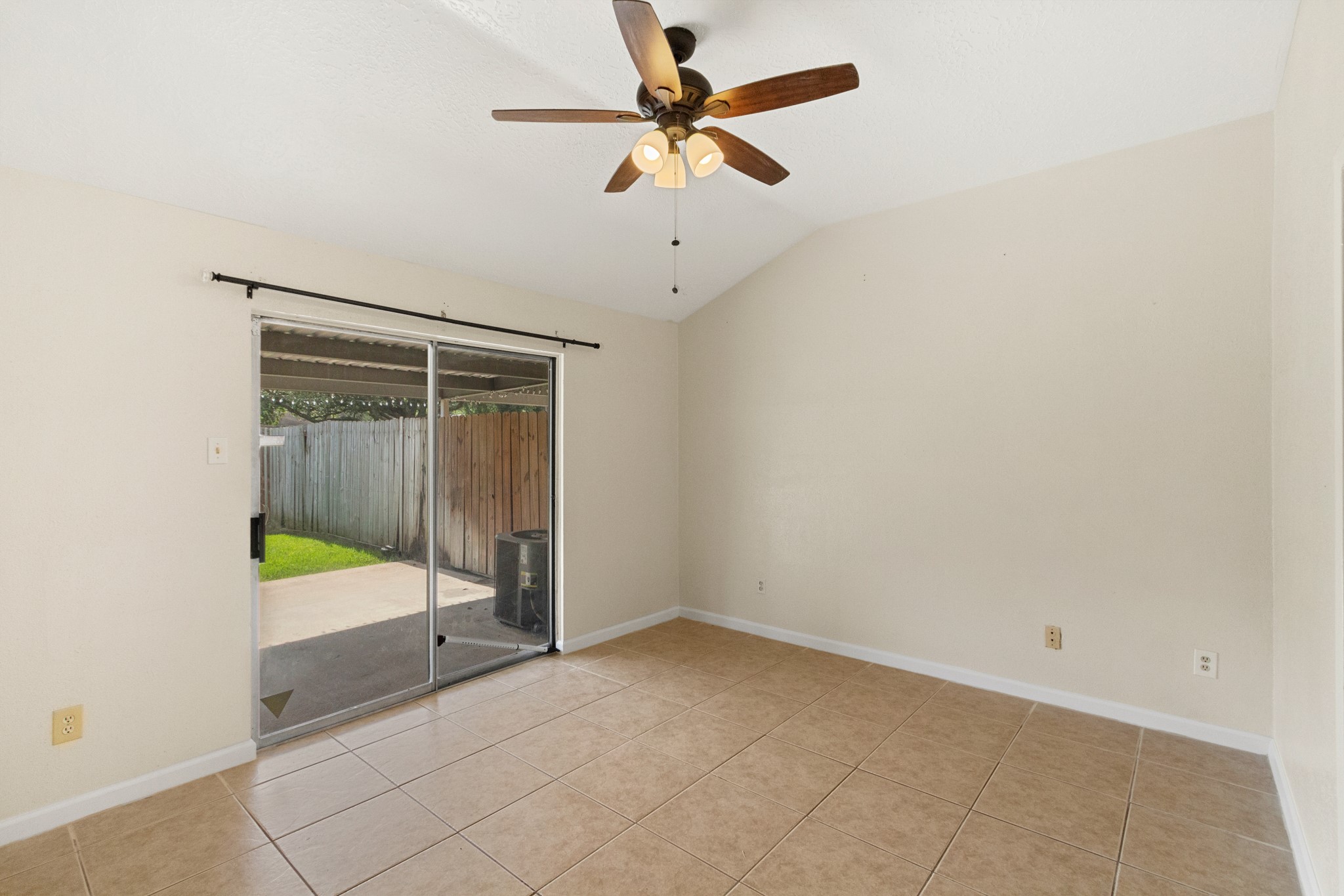 5218 Beaverbrook Drive Property Photo 9