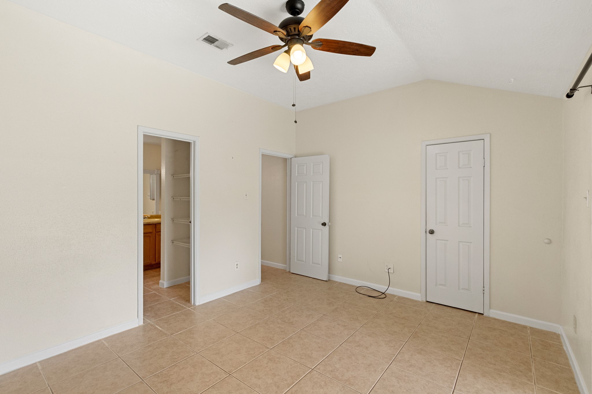 5218 Beaverbrook Drive Property Photo 10