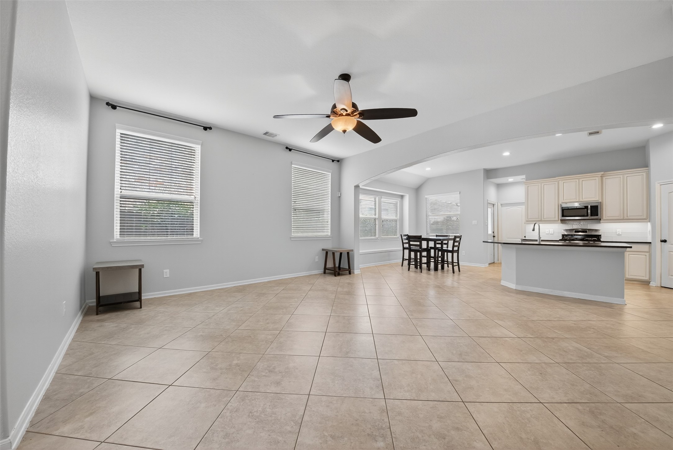 8922 Pinenut Drive Property Photo 7