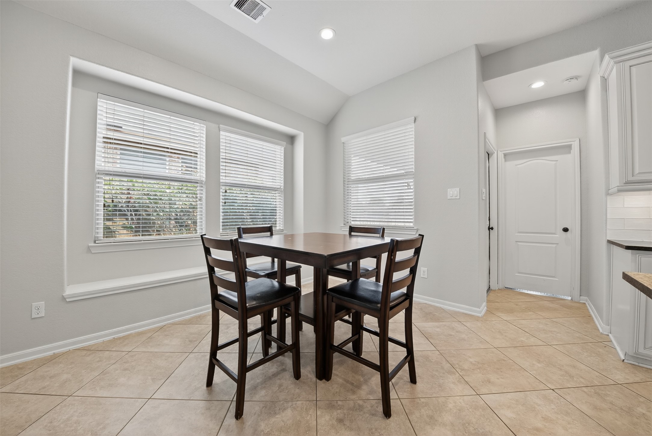 8922 Pinenut Drive Property Photo 13