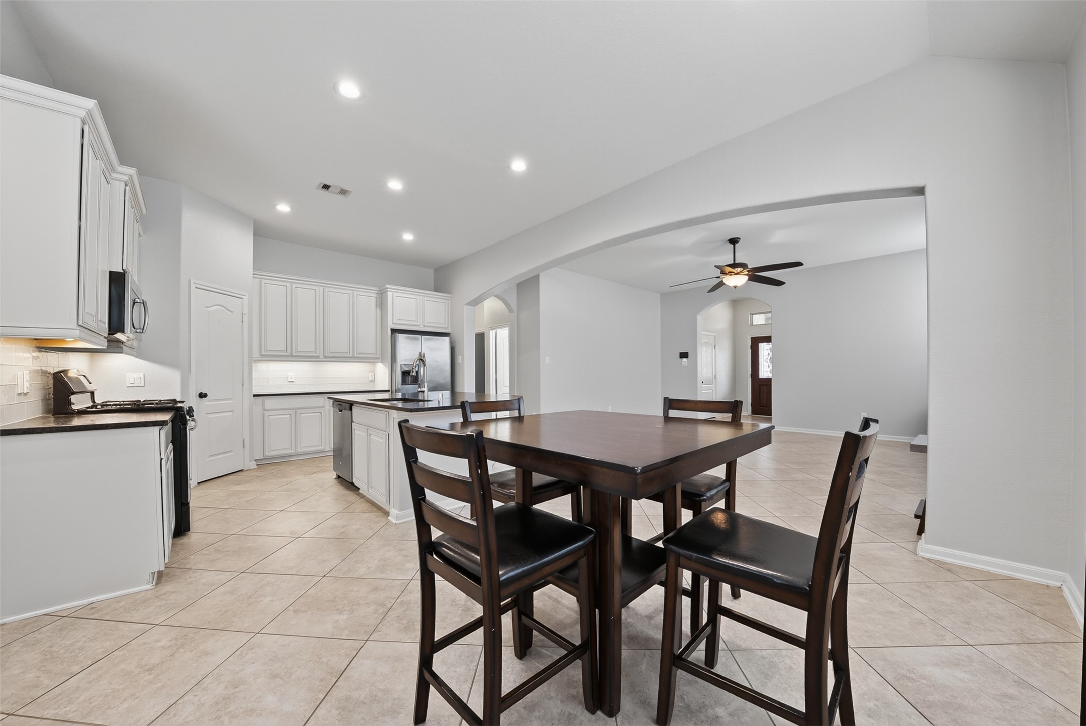 8922 Pinenut Drive Property Photo 15