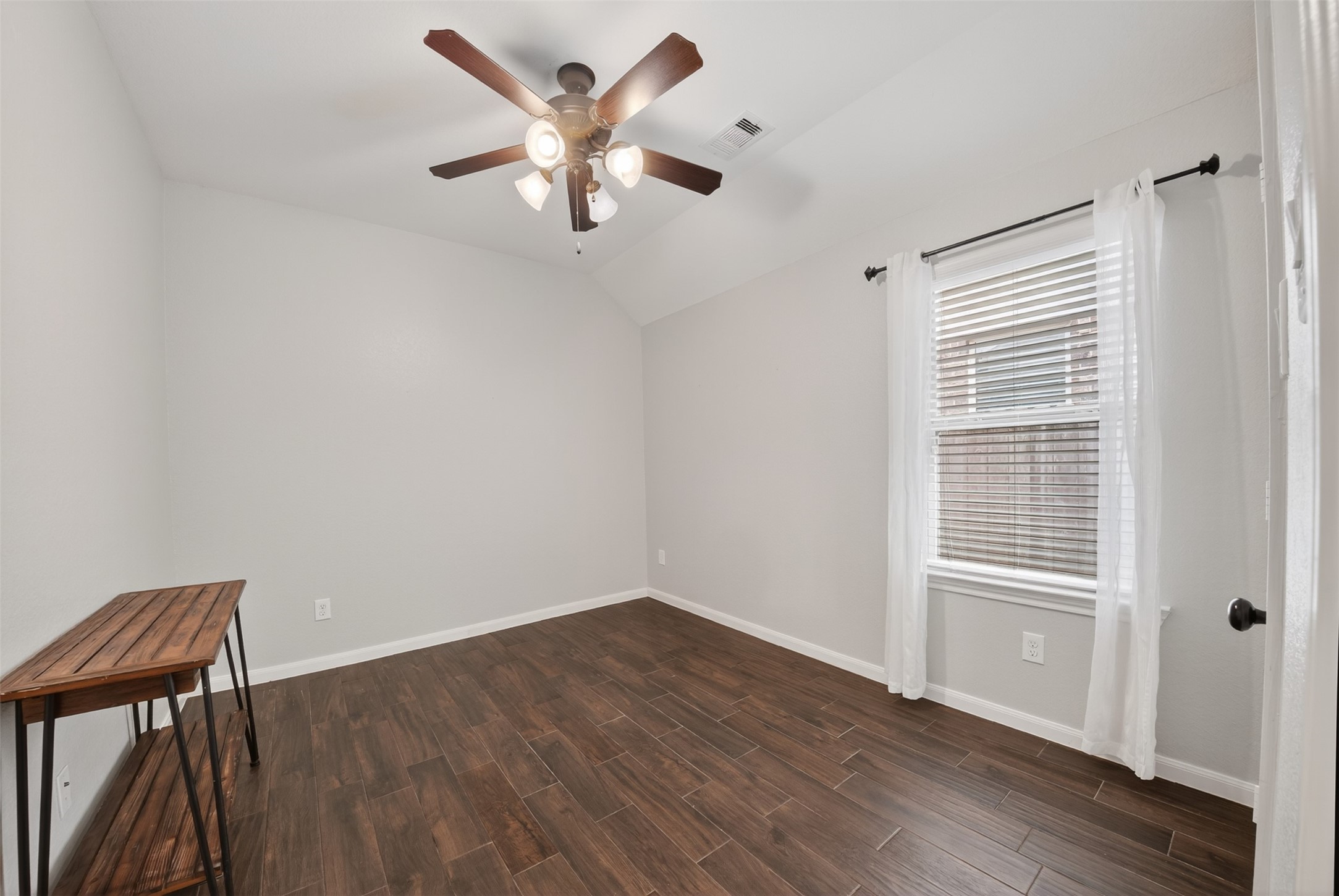 8922 Pinenut Drive Property Photo 21