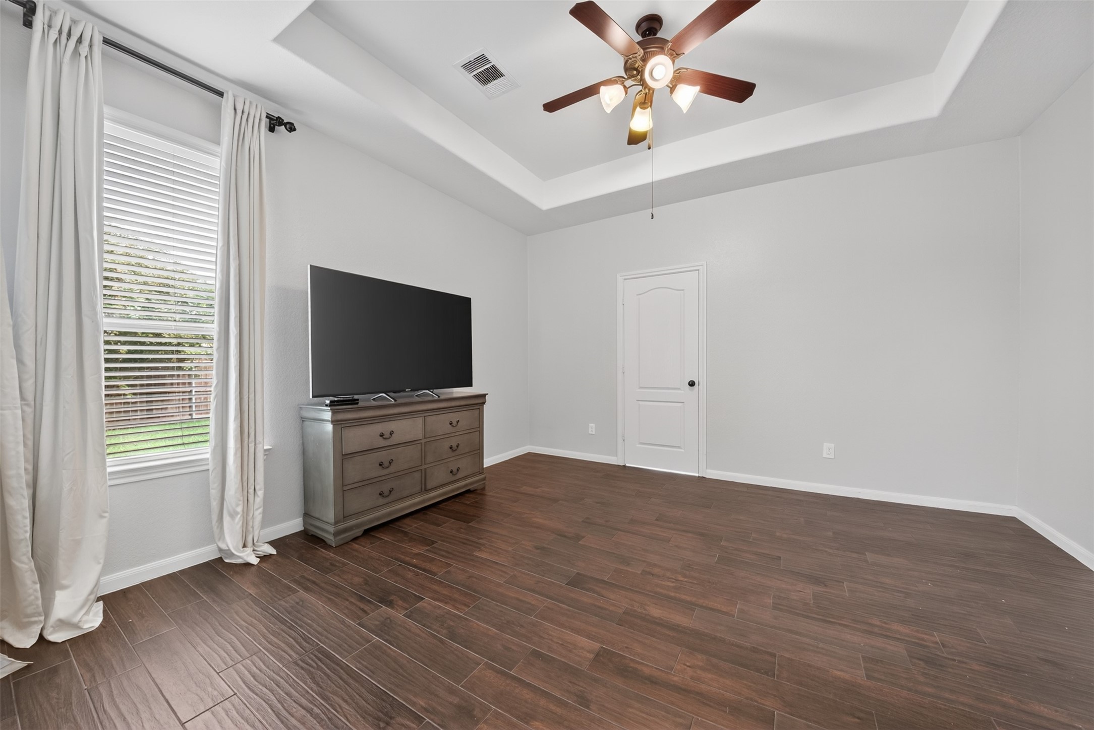8922 Pinenut Drive Property Photo 29