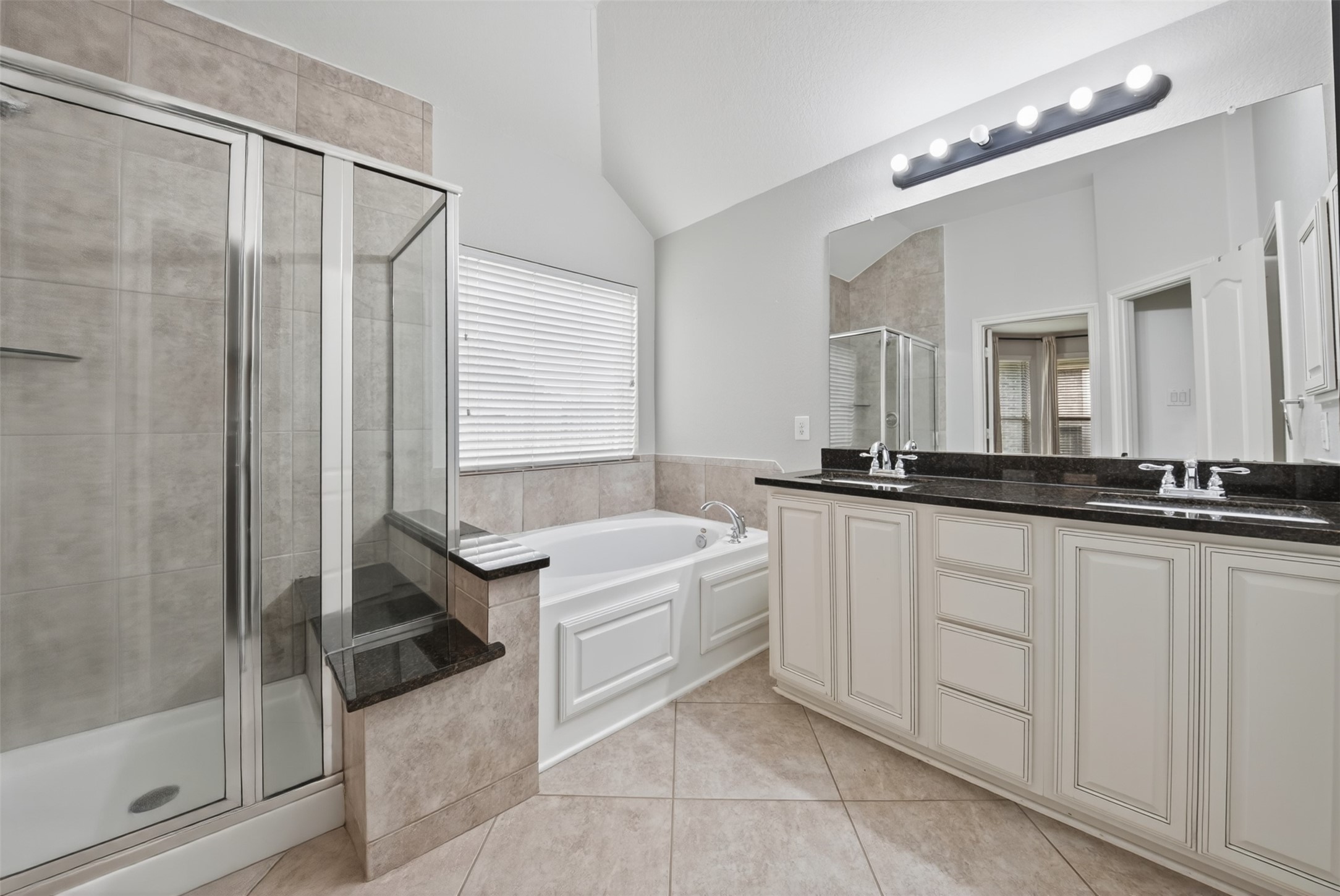 8922 Pinenut Drive Property Photo 37