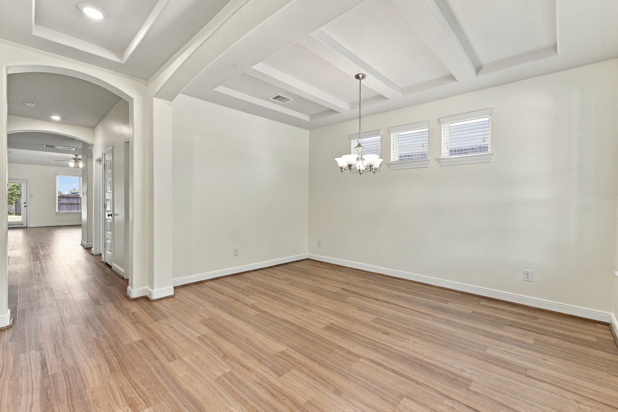 24250 Prairie Glen Lane Property Photo 6