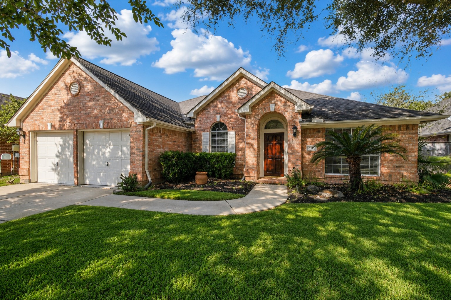 1714 Bumelia Court Property Photo 2