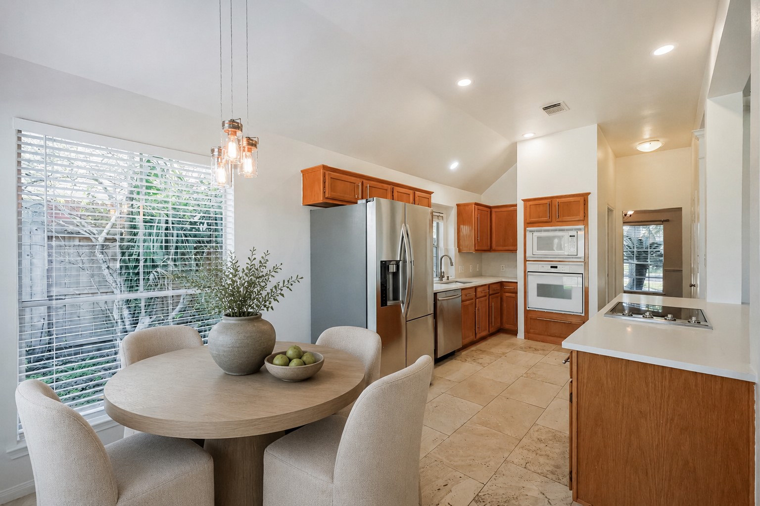 1714 Bumelia Court Property Photo 12
