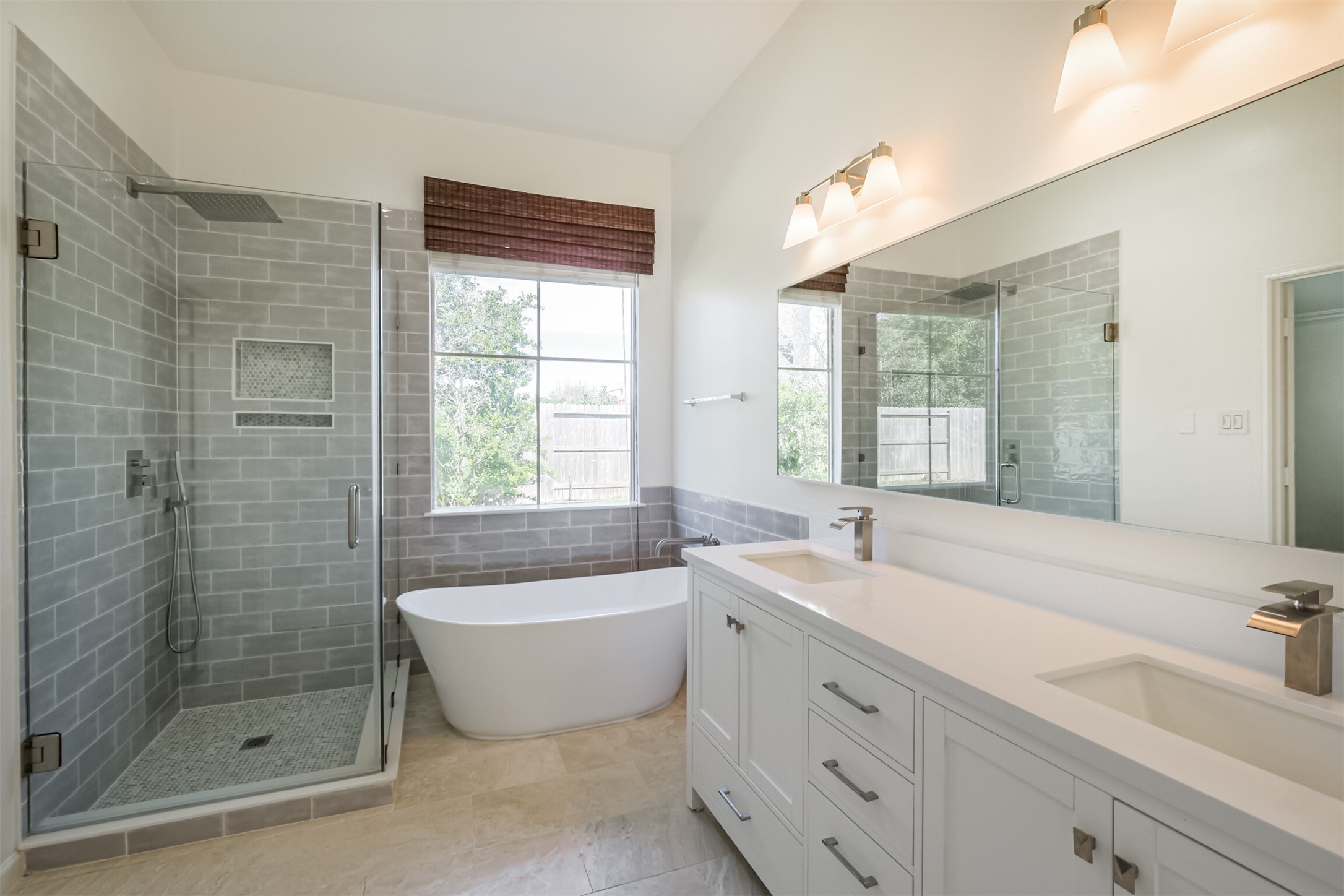 1714 Bumelia Court Property Photo 16
