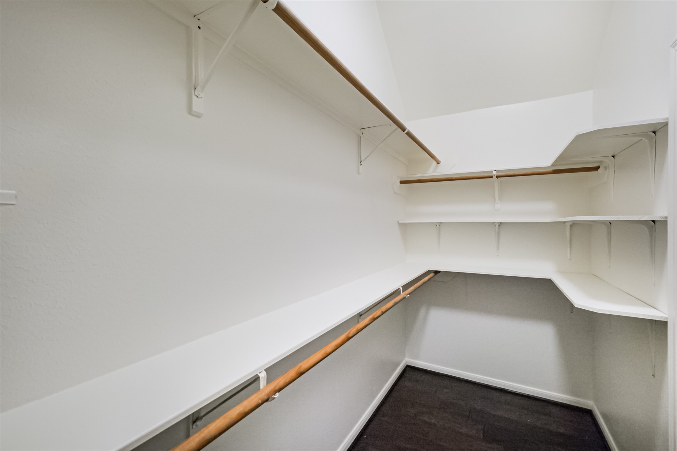 1714 Bumelia Court Property Photo 17