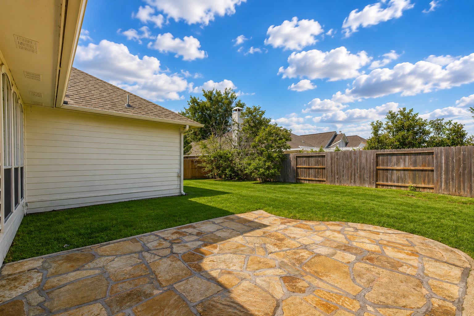 1714 Bumelia Court Property Photo 24
