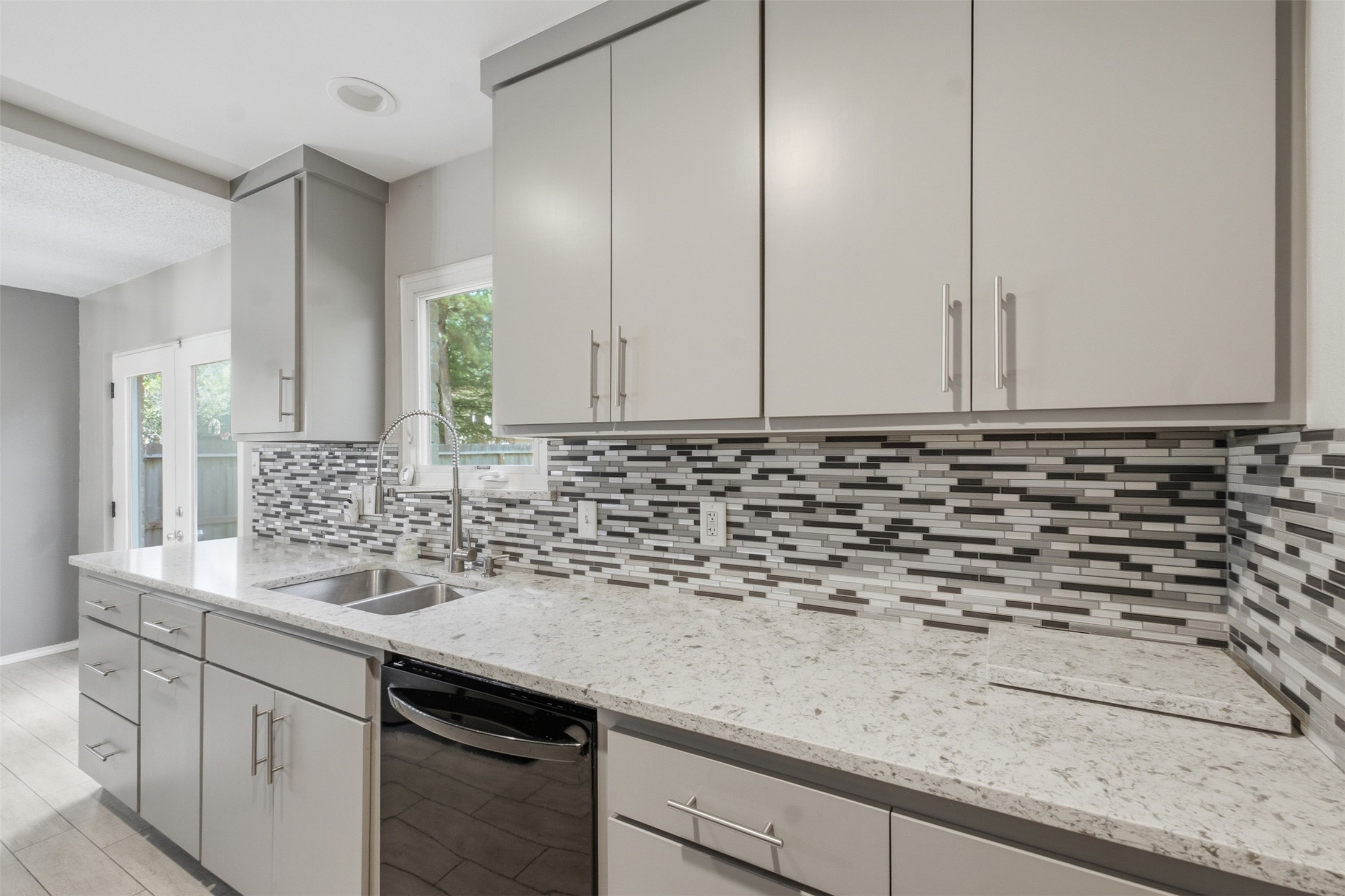 4118 Garden Springs Drive Property Photo 11