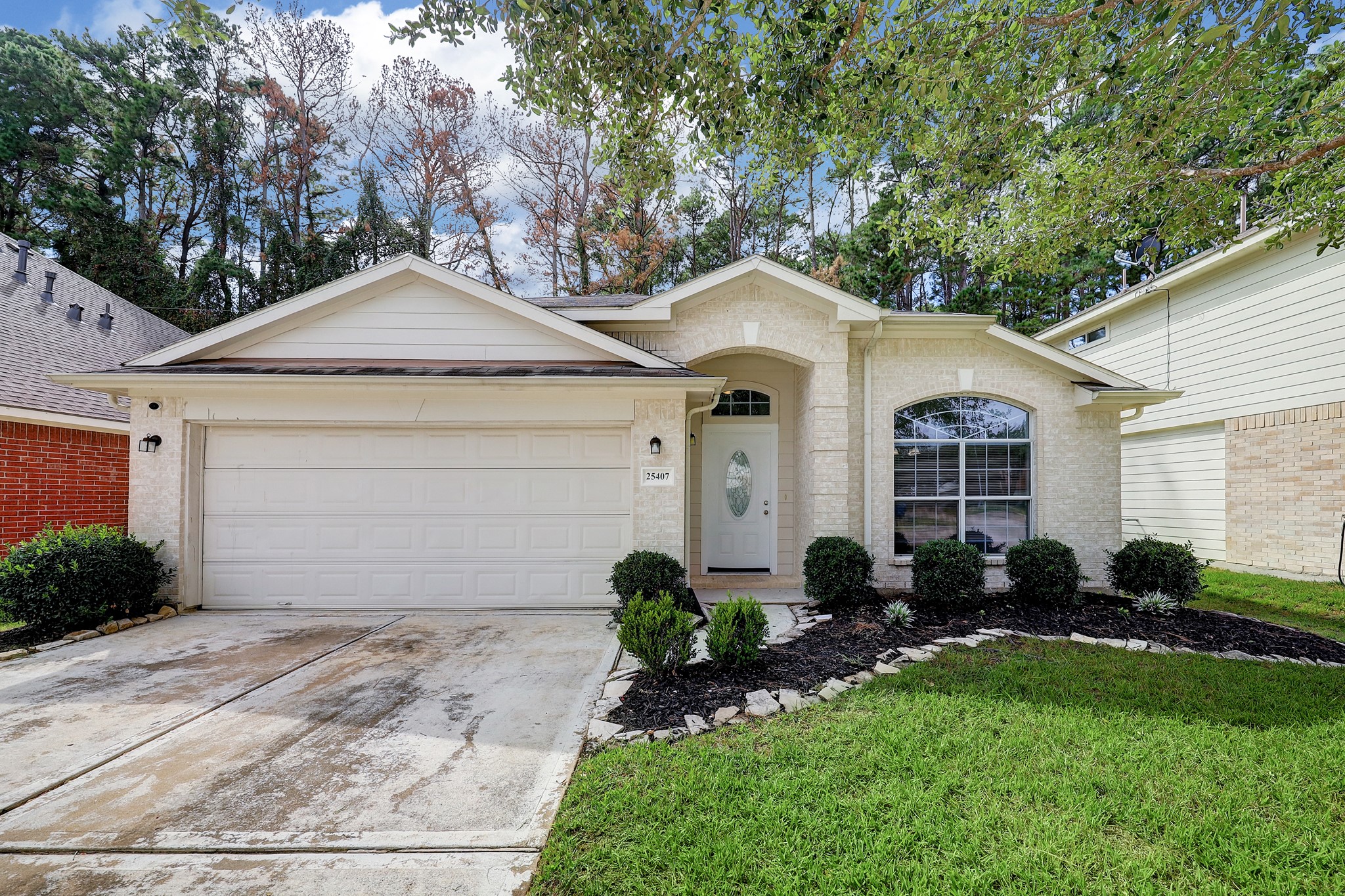 25407 Clover Ranch Drive Property Photo 1