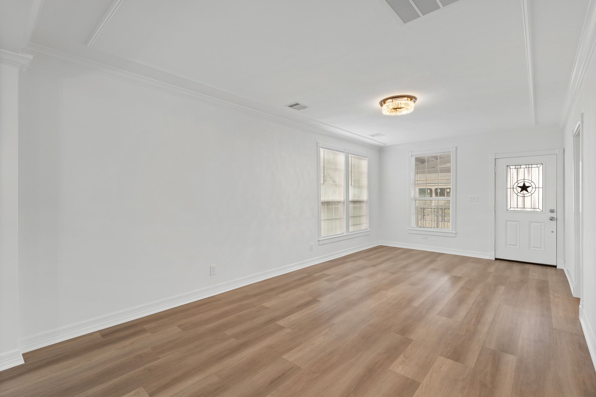 203 Archer Street Property Photo 11