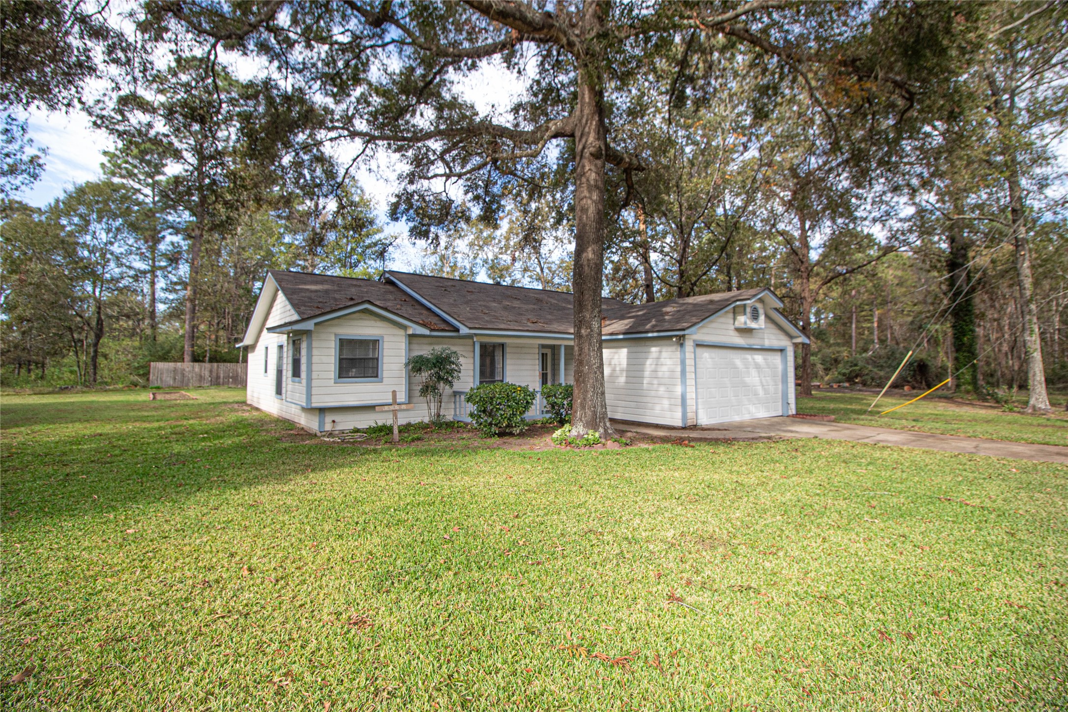 320 Bridgeview Drive Property Photo