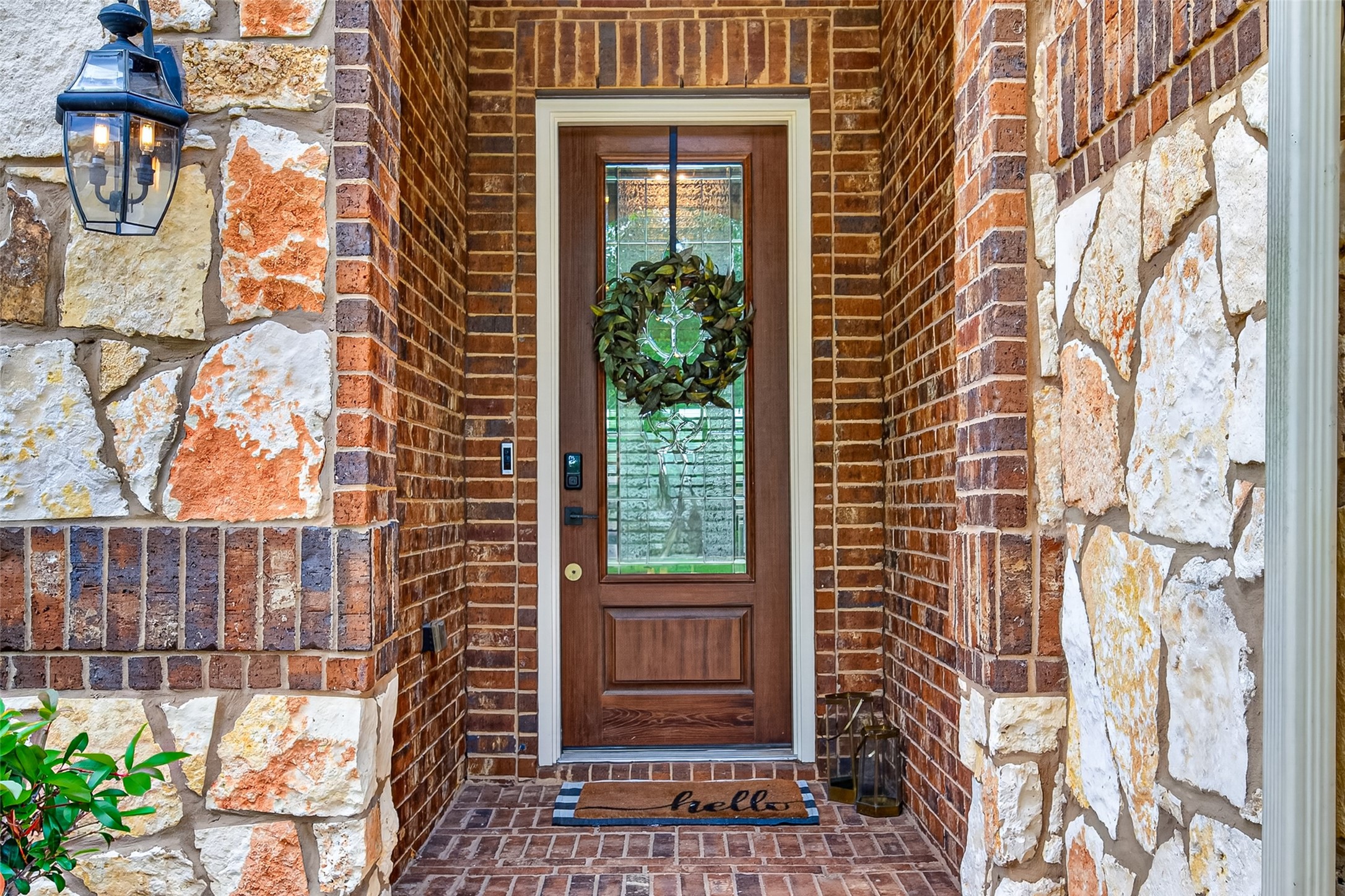 2014 Holly Manor Court Property Photo 3