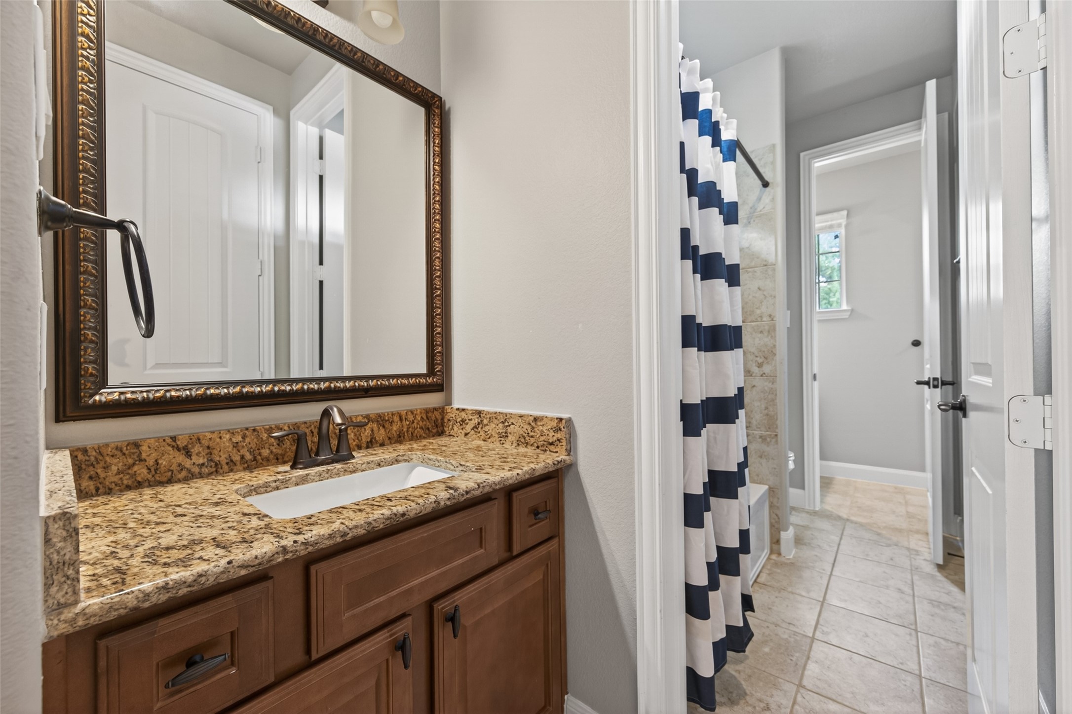 2014 Holly Manor Court Property Photo 9