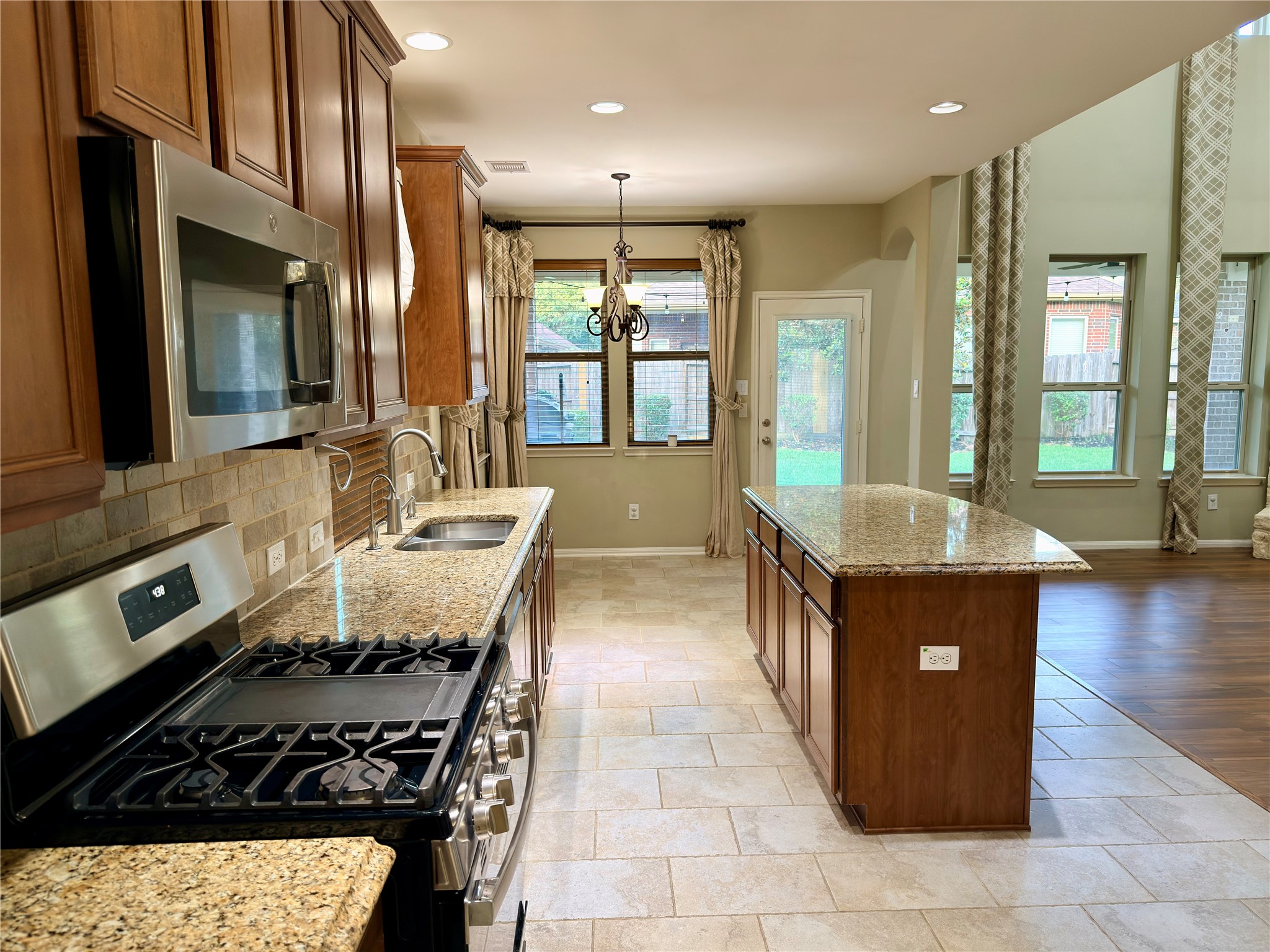 5715 Fairwind Lane Property Photo 10