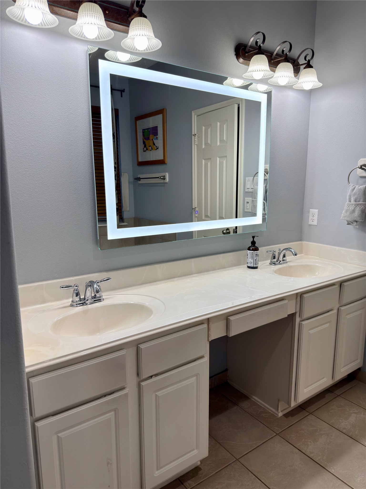5715 Fairwind Lane Property Photo 18