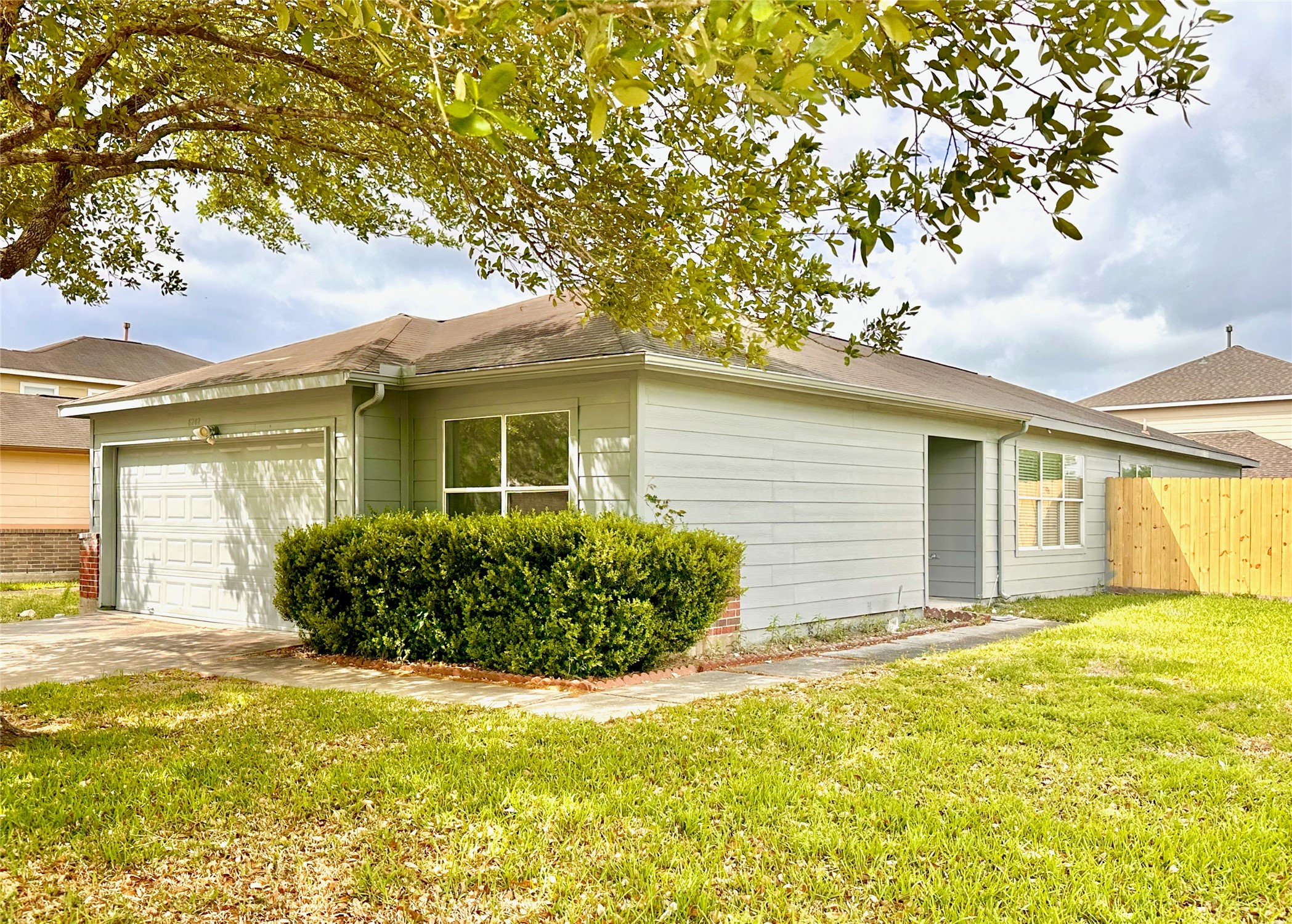 8202 Radial Court Property Photo 1
