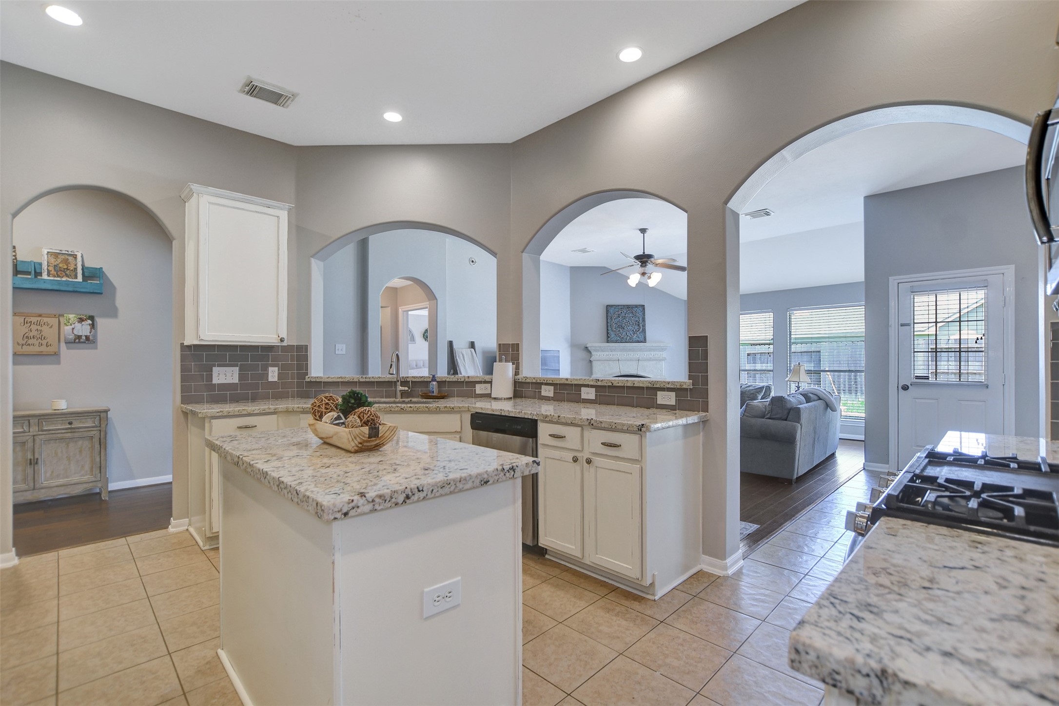 18607 Summercliff Lane Property Photo 15