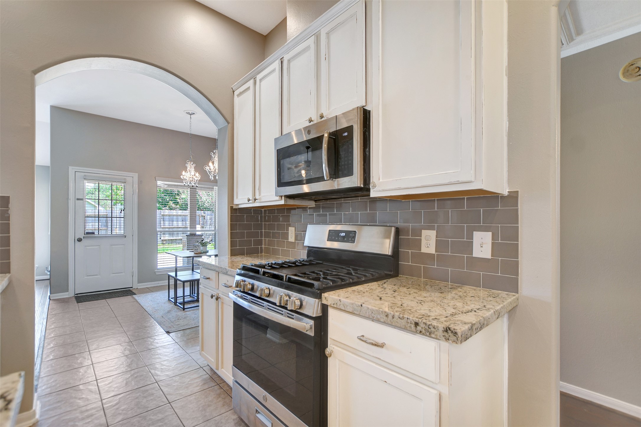 18607 Summercliff Lane Property Photo 16