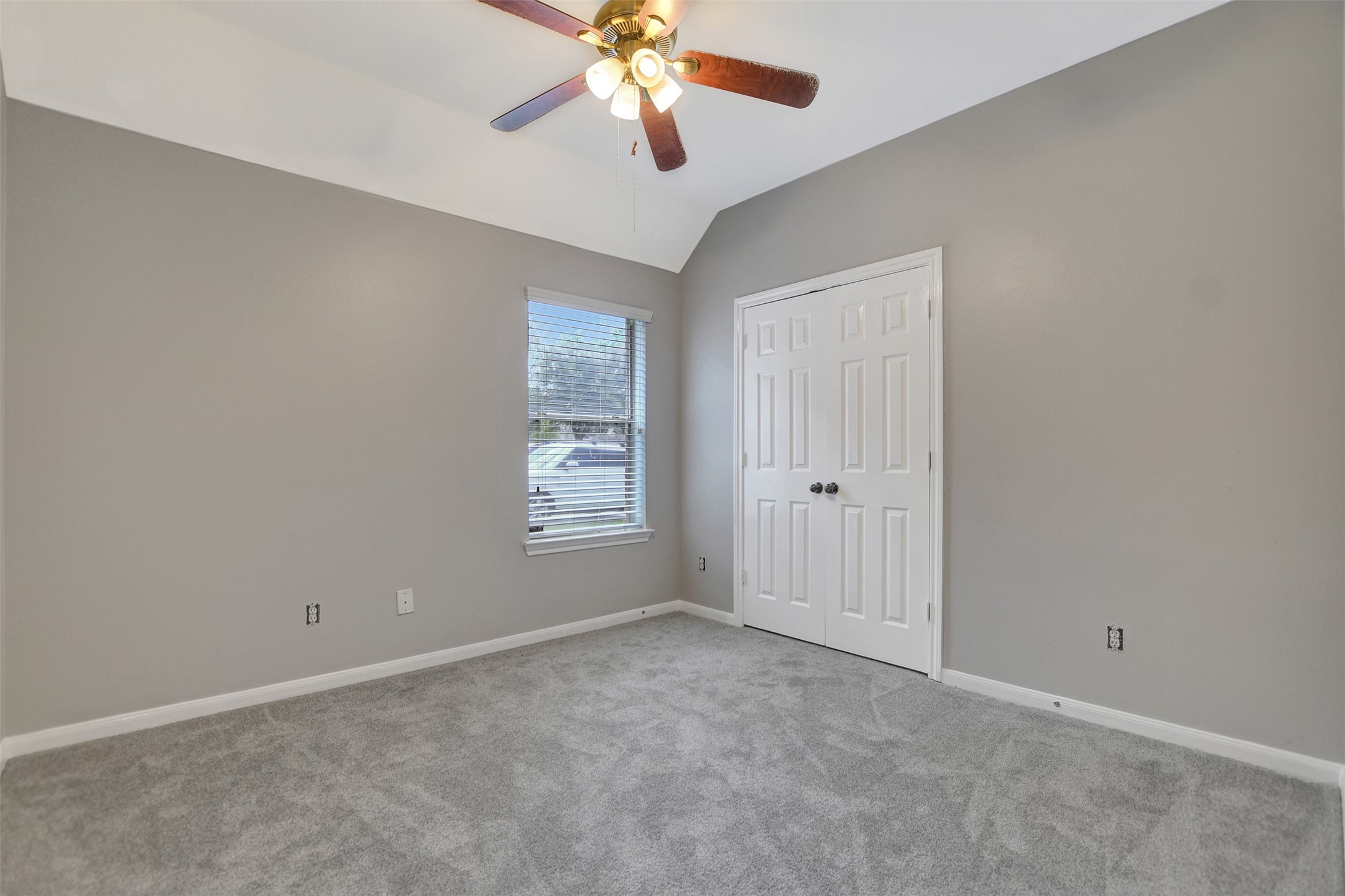 18607 Summercliff Lane Property Photo 26