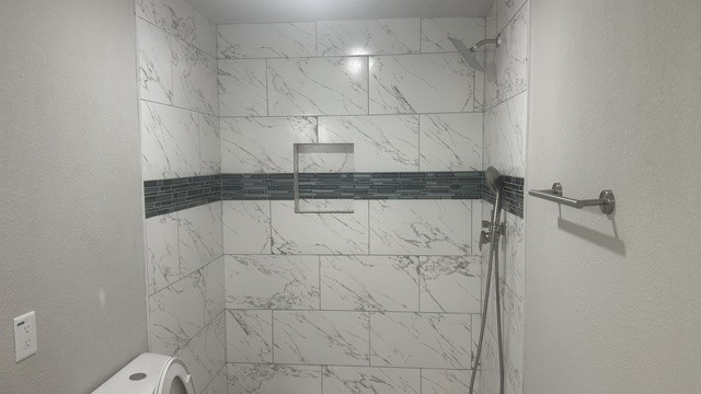 8433 Lenore Street Property Photo 13