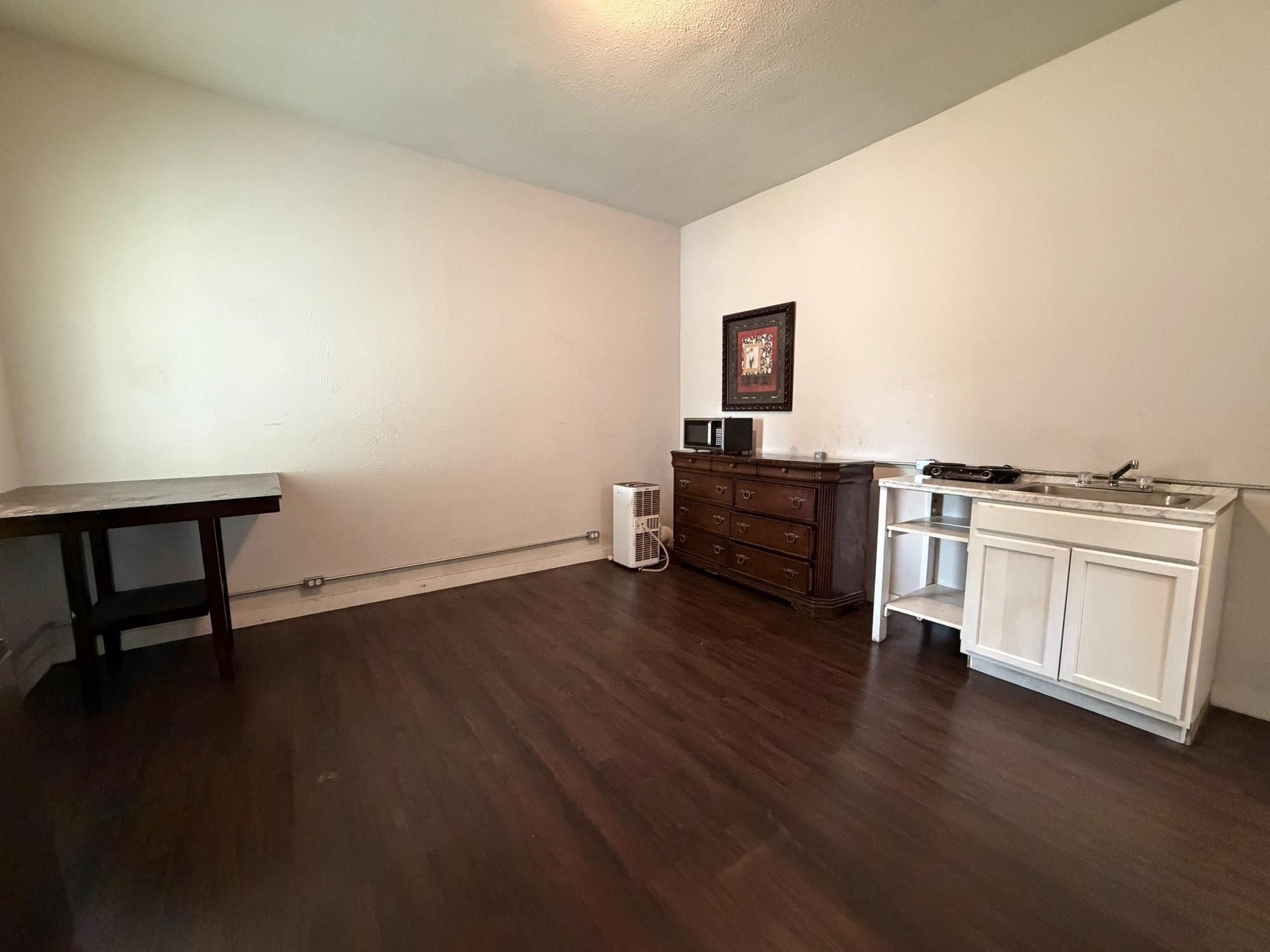 1211 W Park Avenue 107 Property Photo 5
