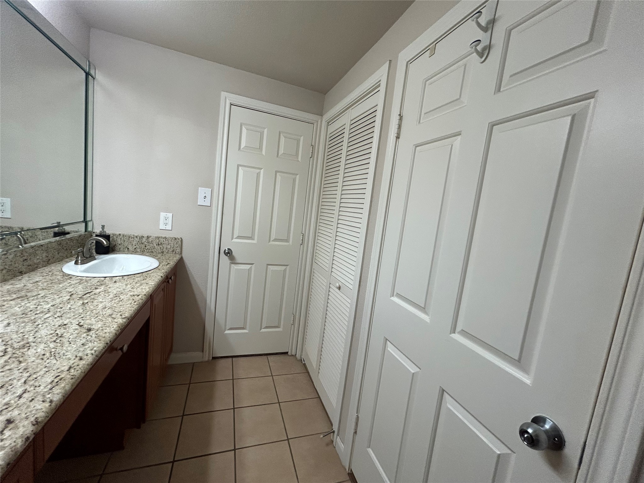 2255 Braeswood Park Drive 218 Property Photo 25