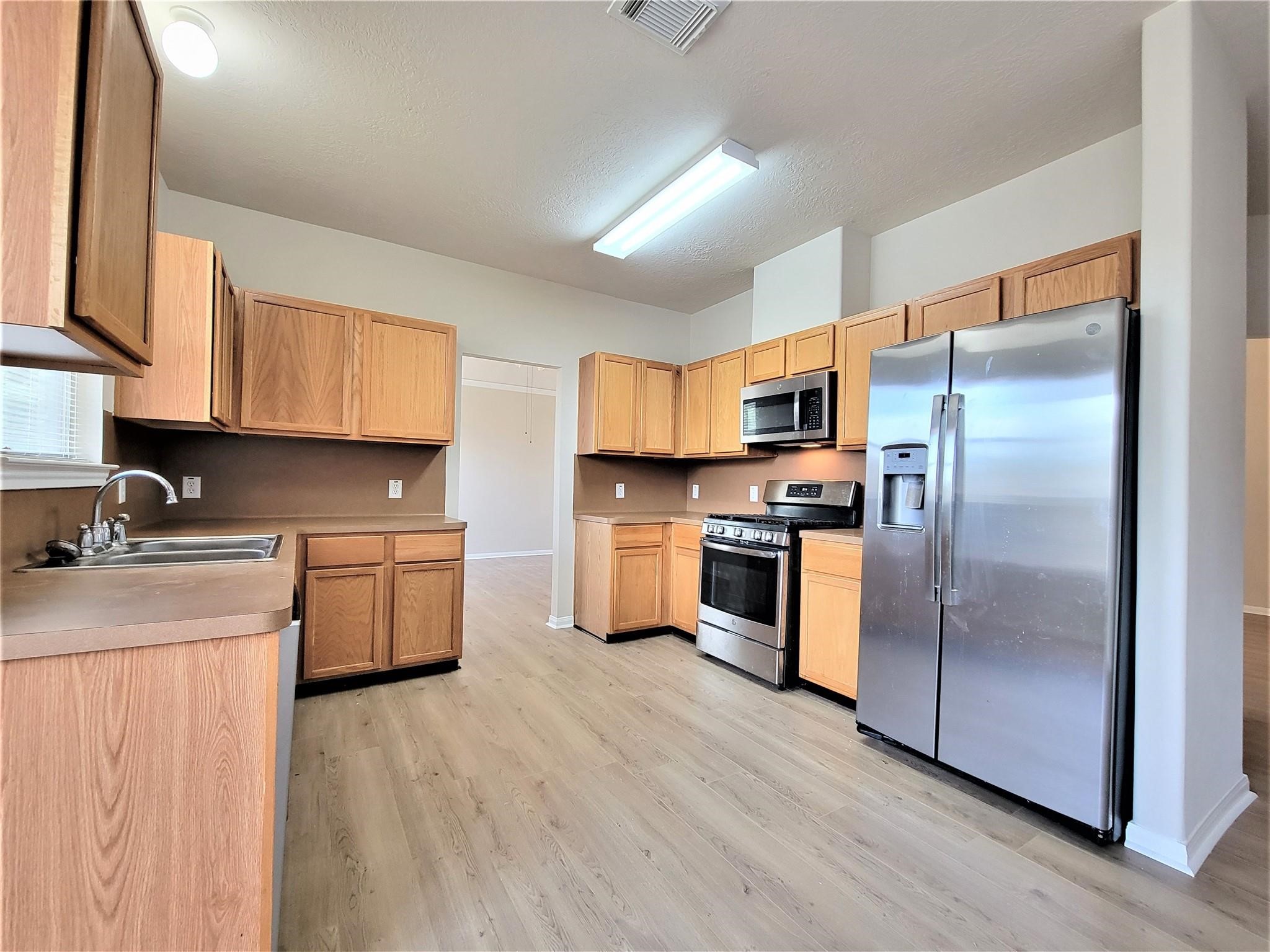 16302 Sitella Court Property Photo 5