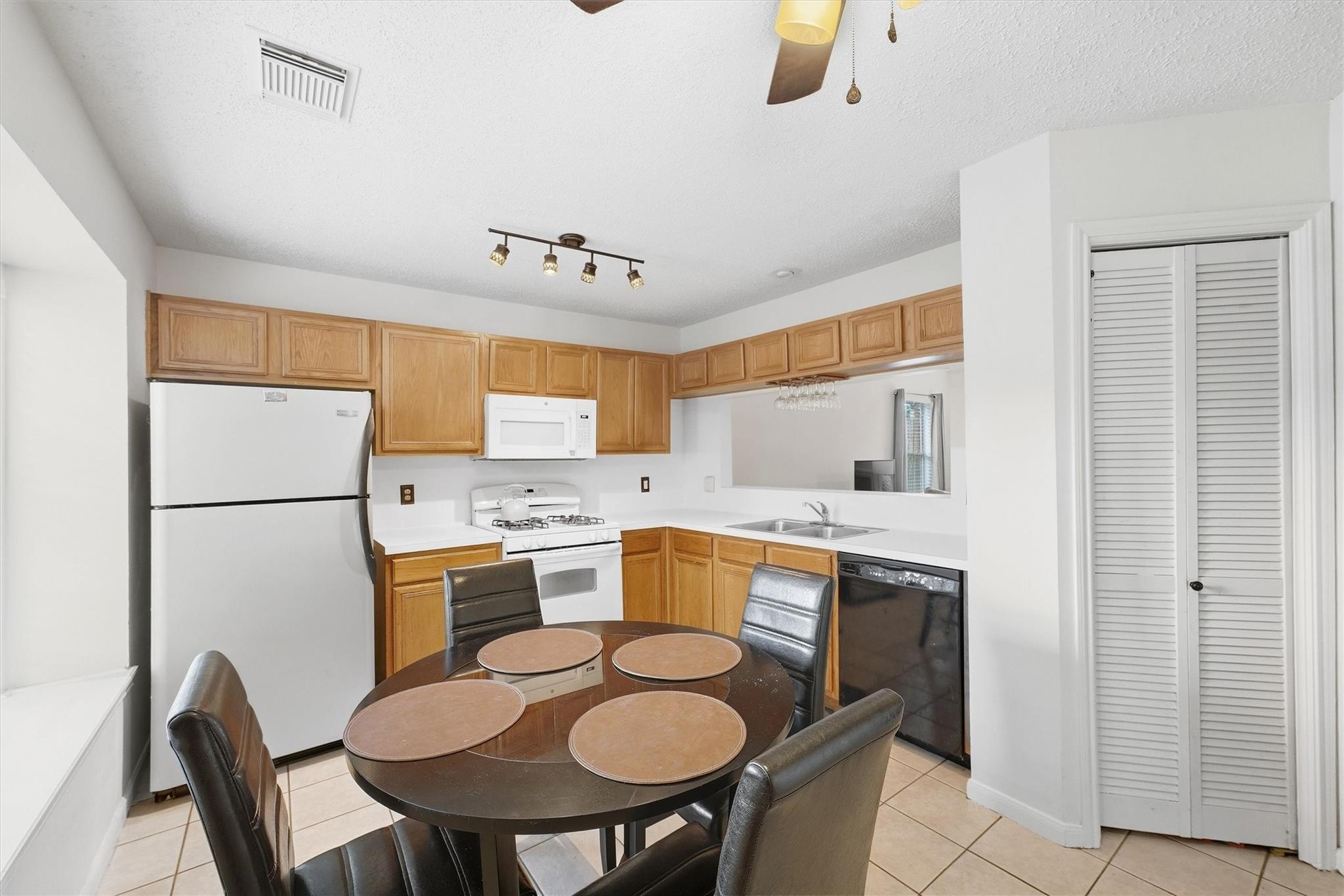 18719 Yaupon Trail, Humble Tx 77346 Property Photo 9