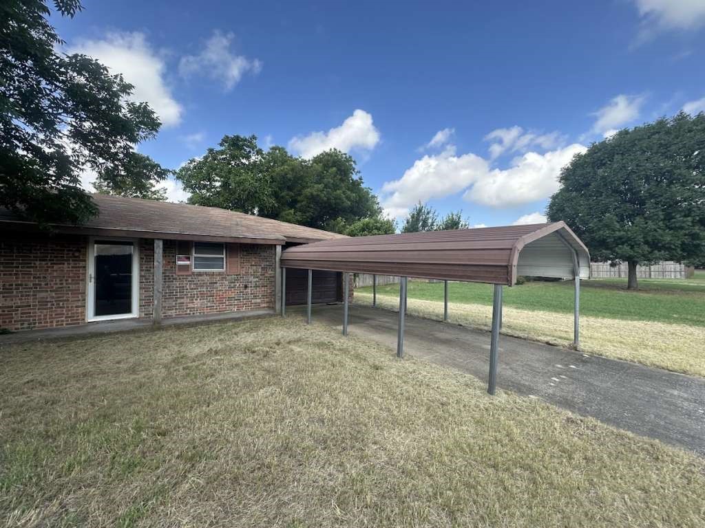 1504 Martha Street Property Photo 2